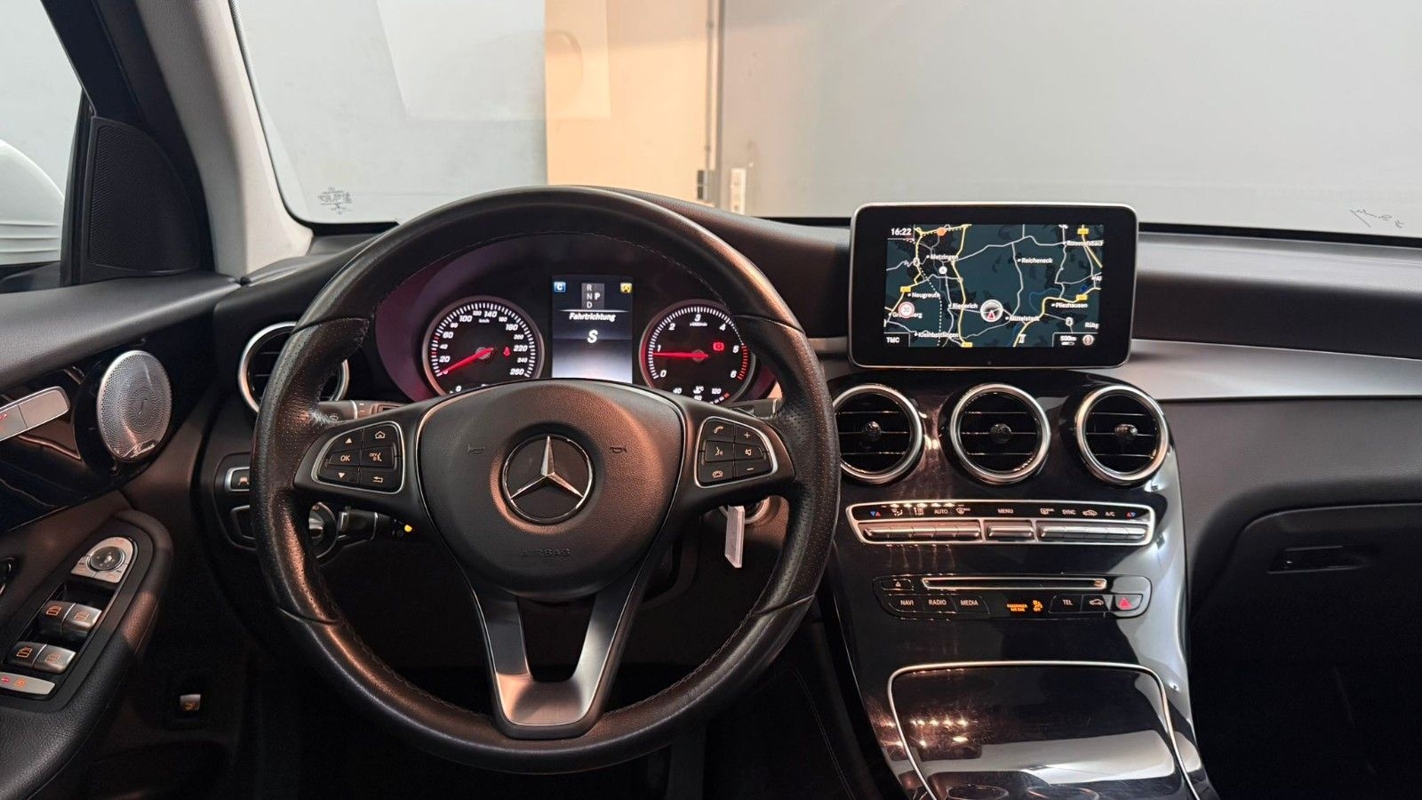 Mercedes-Benz GLC 220 d 4Matic*PANO*BURM*KAMERA* foto 24