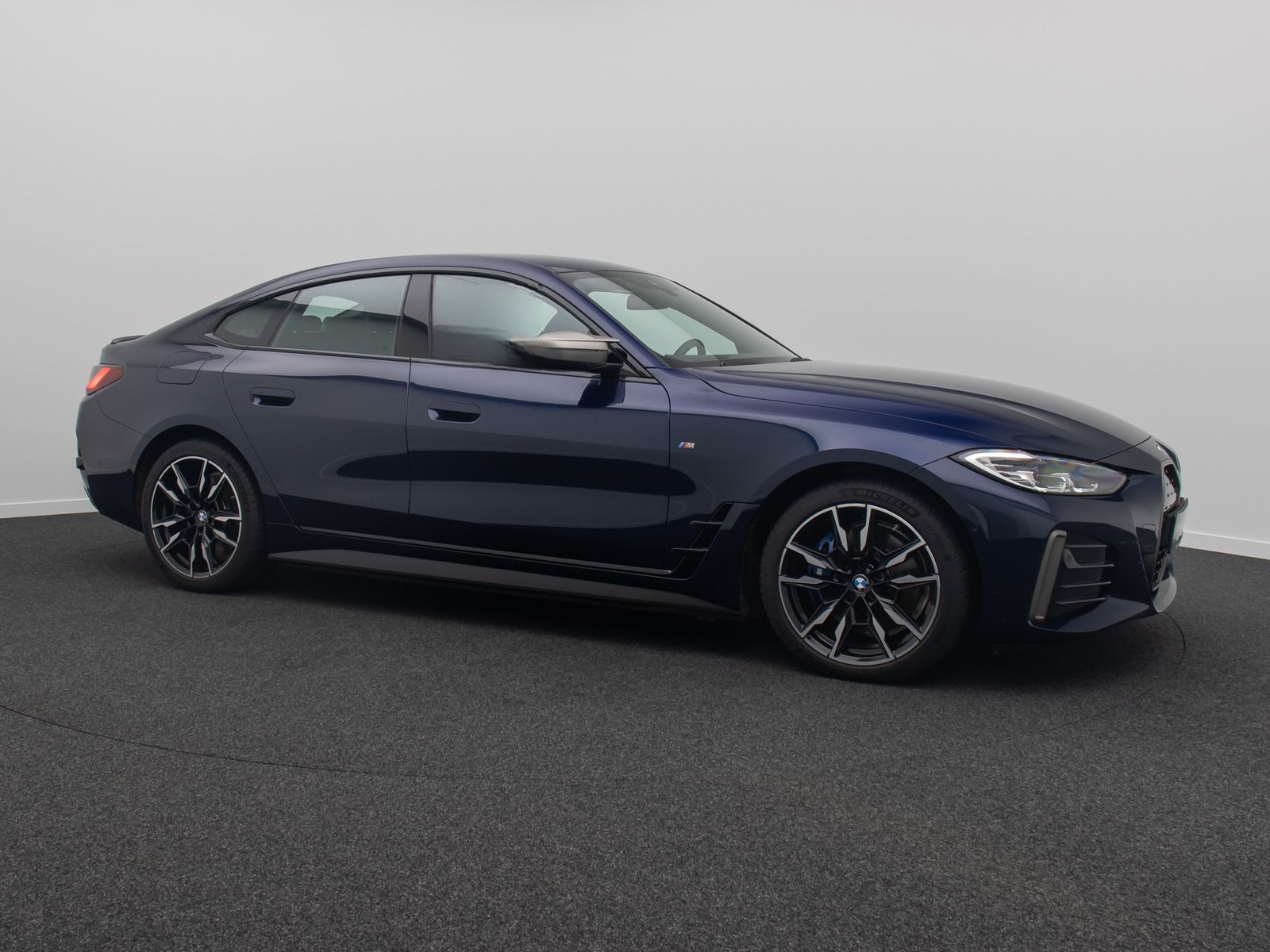 BMW i4 M50 GC HUD H/K Komfort DAB Kamera 19Zoll foto 4