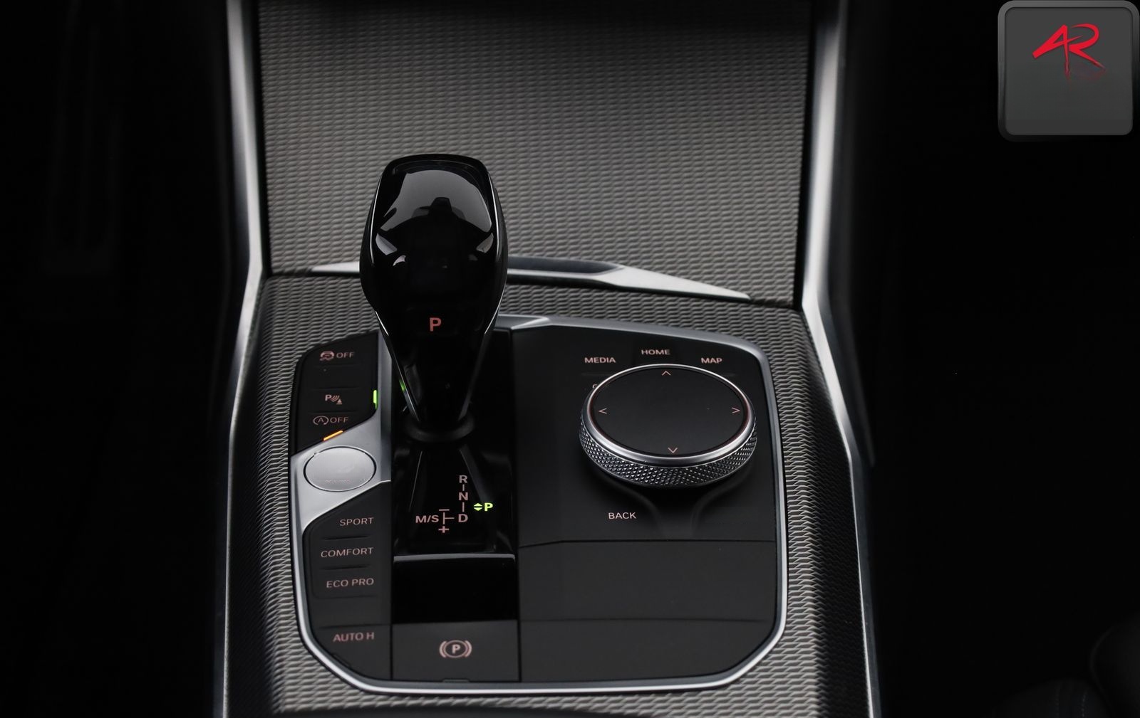 BMW 318 d M SPORT SHADOW KEYLESS,M-AERODYNAMIKPAKET foto 24