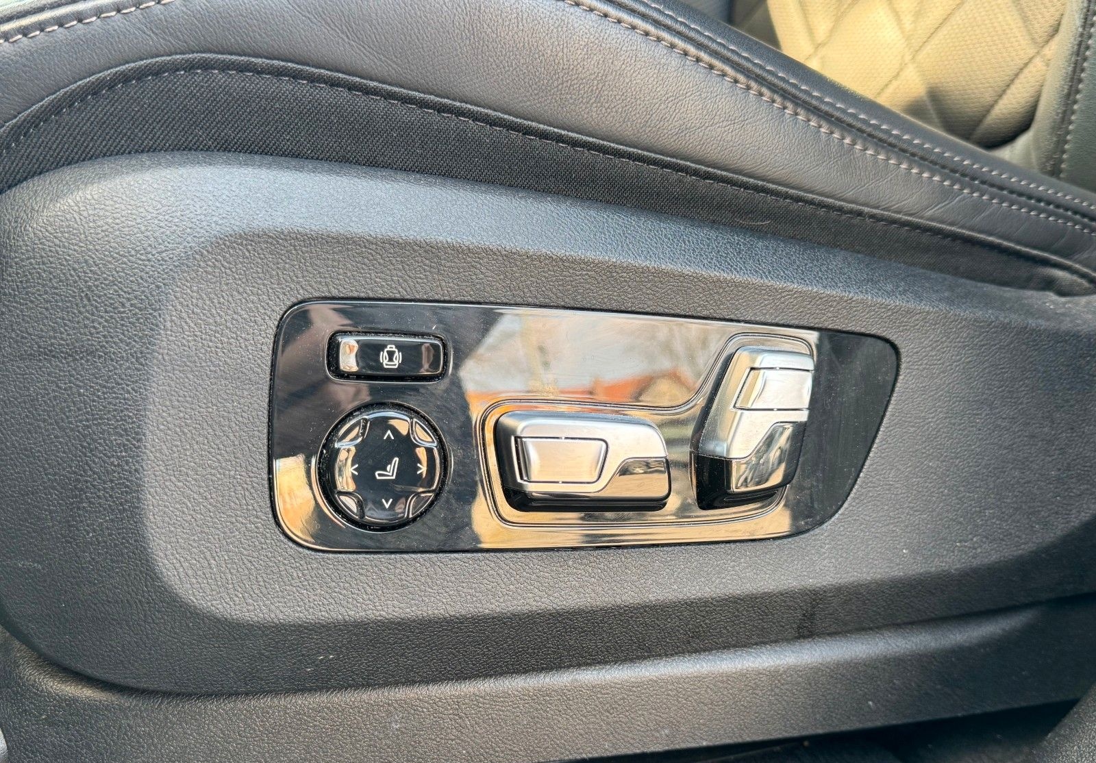 BMW X5 M50i DAProf. PA+ PANO AHK H/K LASER ALARM foto 21