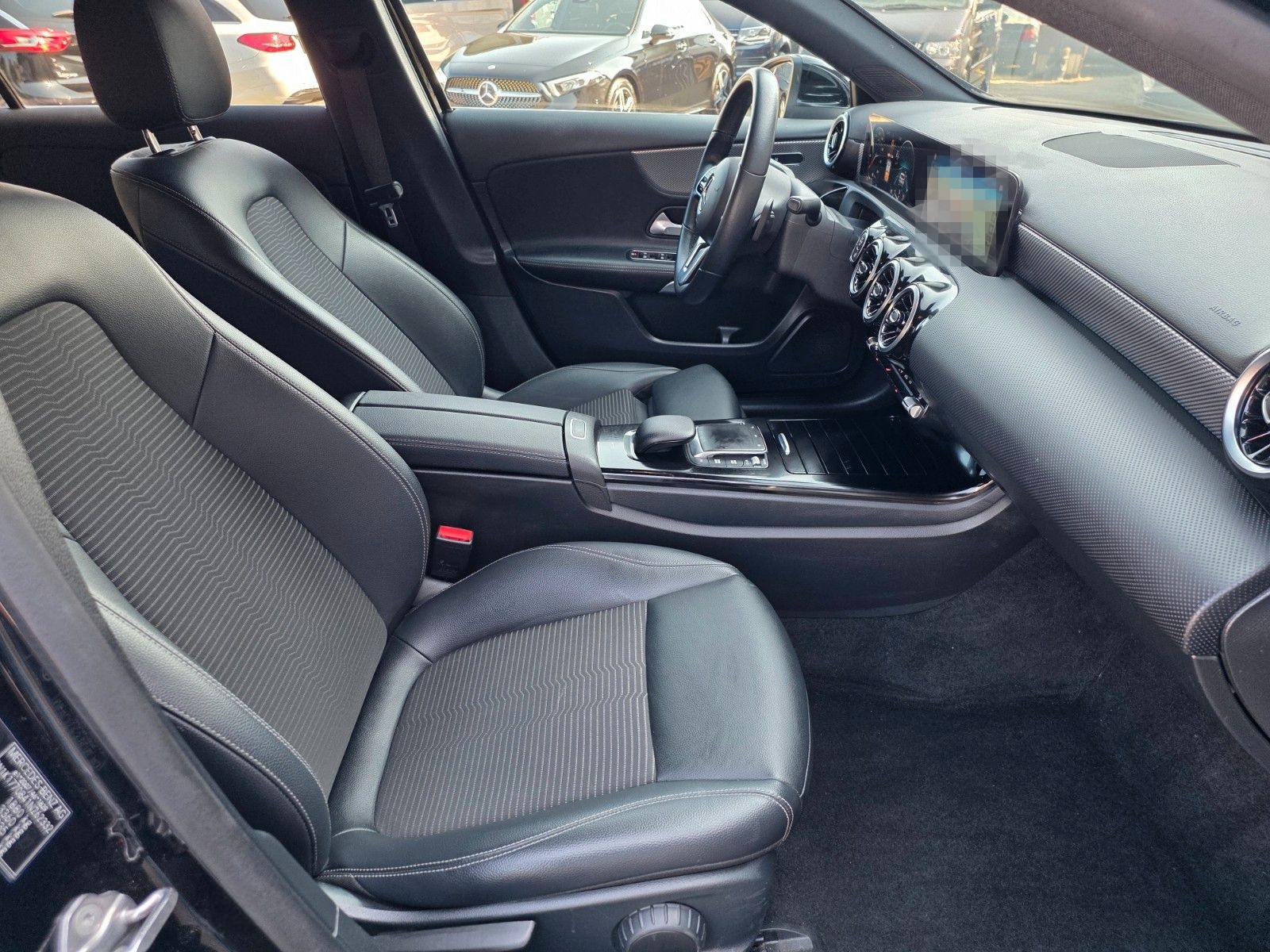 Mercedes-Benz A 180 PDC/KAMERA/AUTOMATIK/1.HAND/LED foto 17