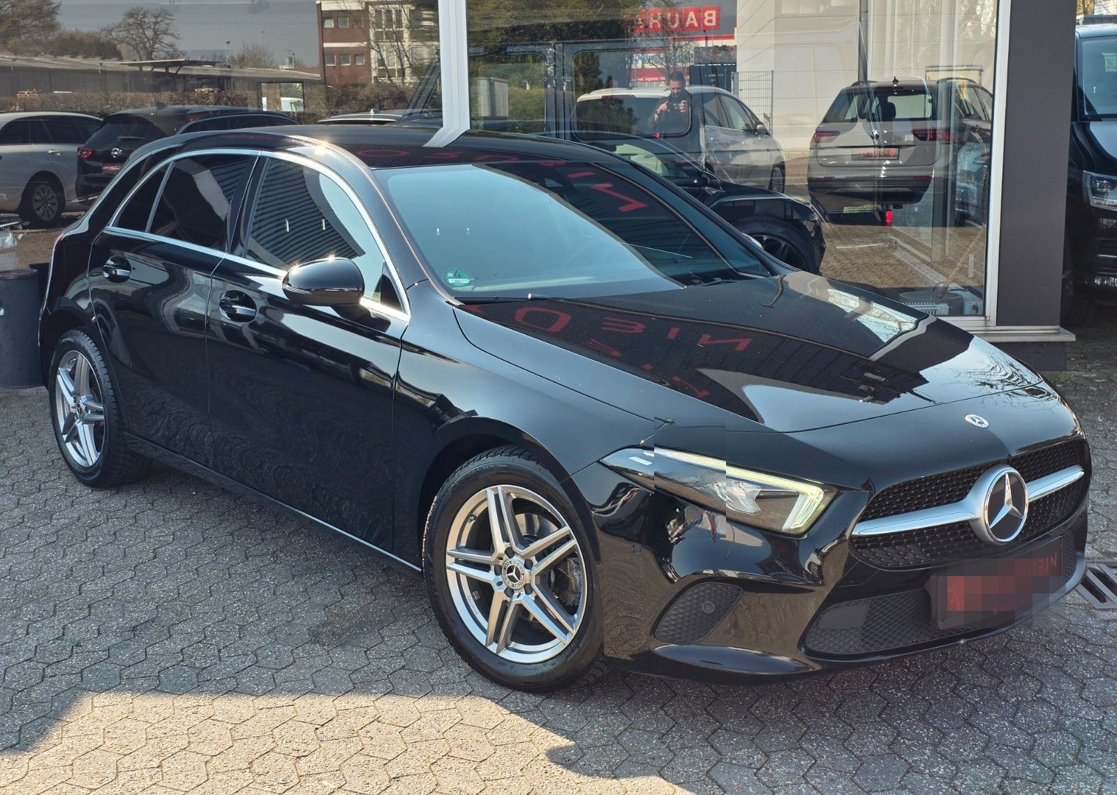 Mercedes-Benz A 180 PDC/KAMERA/AUTOMATIK/1.HAND/LED foto 3