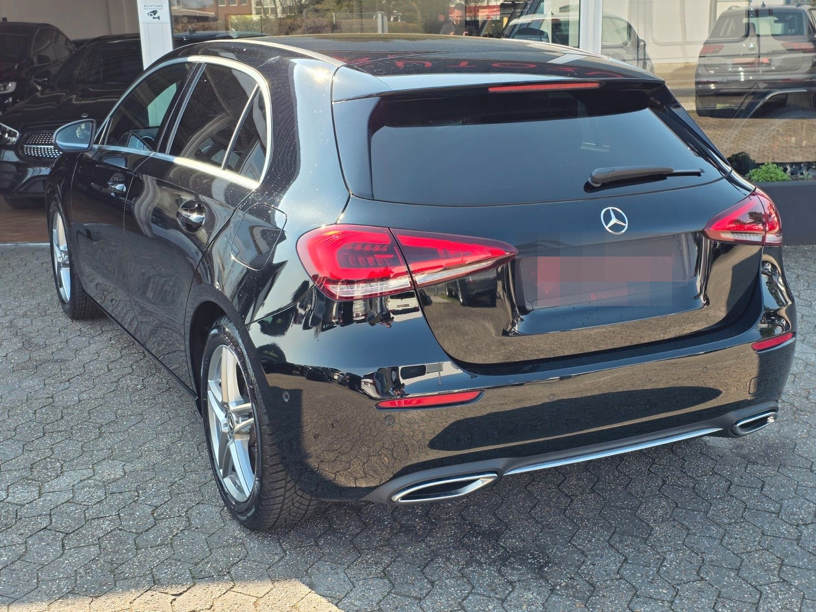 Mercedes-Benz A 180 PDC/KAMERA/AUTOMATIK/1.HAND/LED foto 6