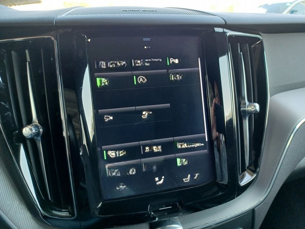 Volvo XC60 T4° R Design° AHK ° Sitzheizung v+h foto 24