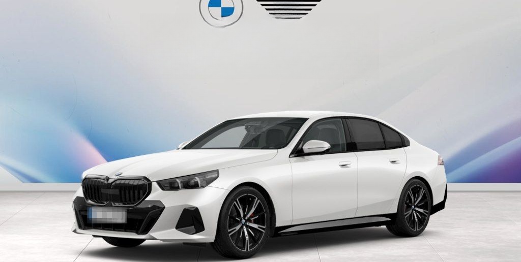 BMW 520d xDrive AHK 360° HEAD-UP SITZBELÜFT RFK HIFI