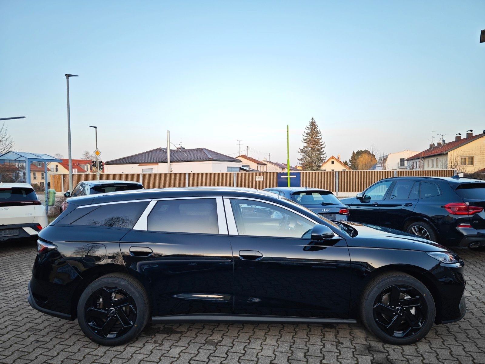 BYD Seal 6 DM-i Comfort Touring 156 kW 1.5 PHEV foto 4