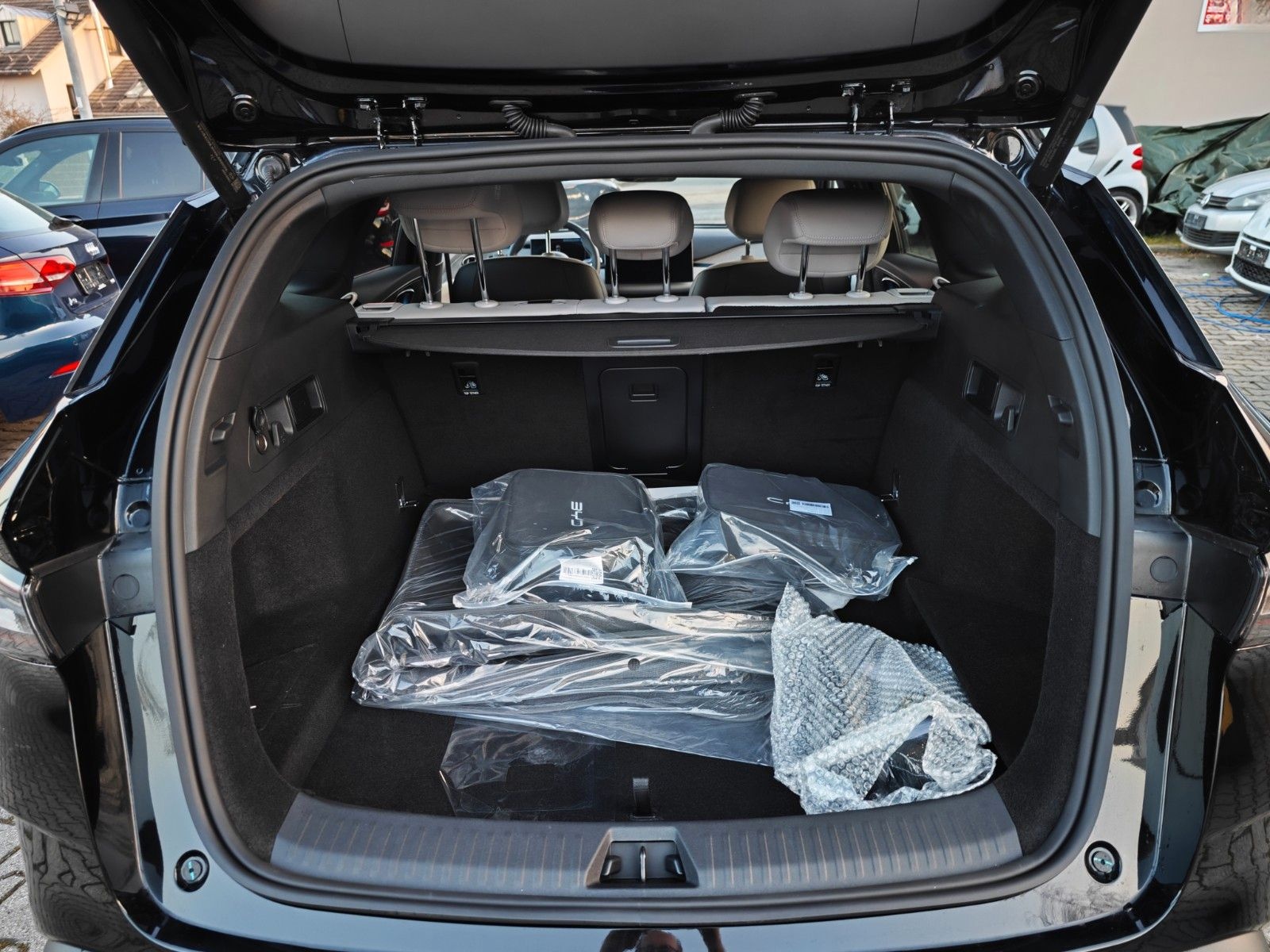 BYD Seal 6 DM-i Comfort Touring 156 kW 1.5 PHEV foto 7