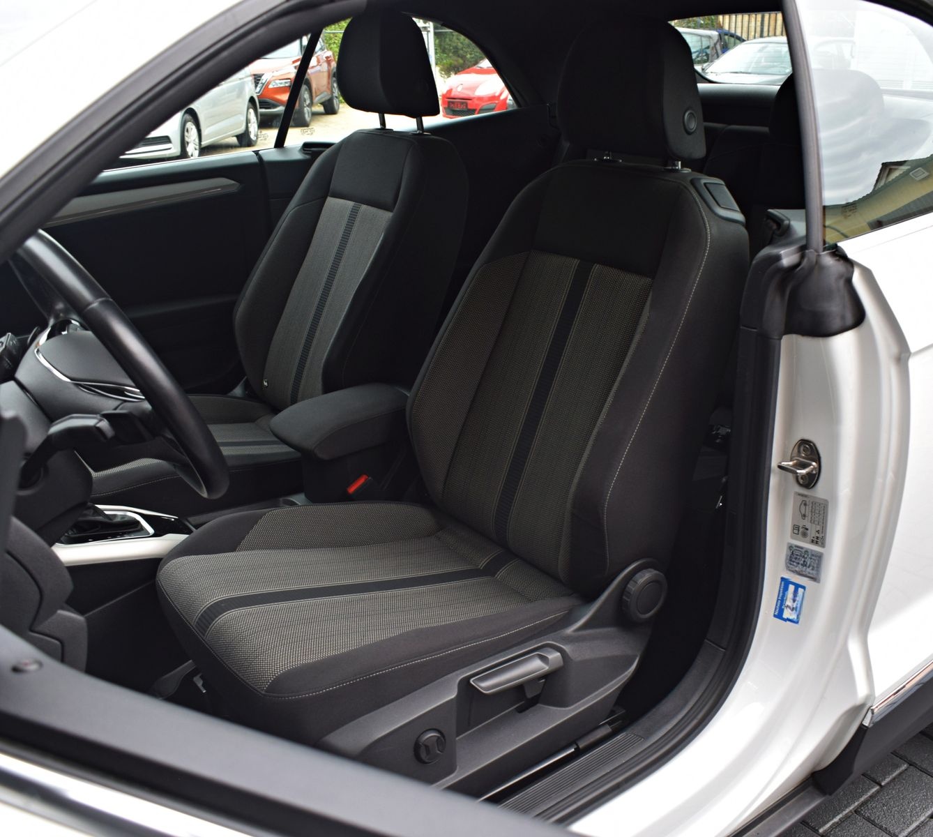 Volkswagen T-Roc 1.5 TSI/STYLE/CABRIO/DAB/TOUCH/SPURHALTEAS foto 9
