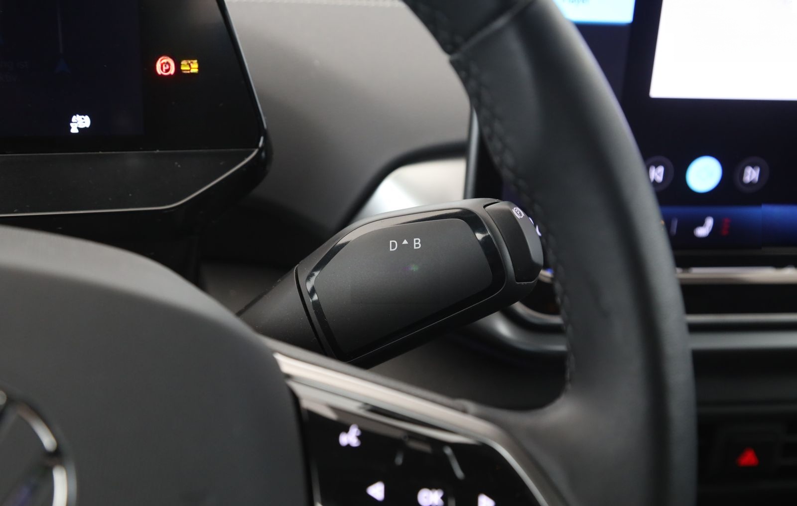 Volkswagen ID.5 Pro | AHK | LED-MATRIX | NAVI | PANO | foto 16
