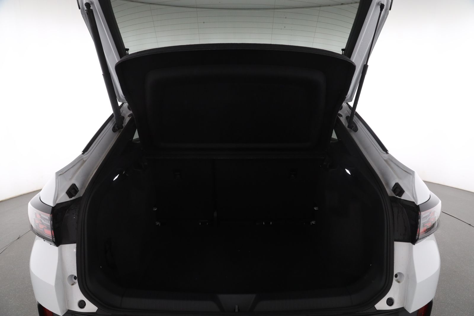 Volkswagen ID.5 Pro | AHK | LED-MATRIX | NAVI | PANO | foto 10