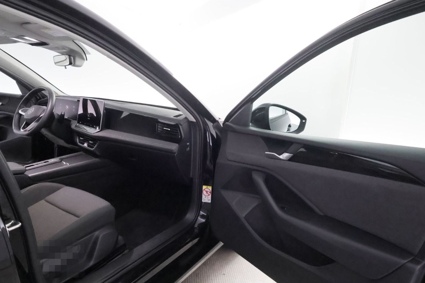 Volkswagen Passat Variant 1.5eTSI DSG+LED+NAVI+TEMPO+PDC foto 21
