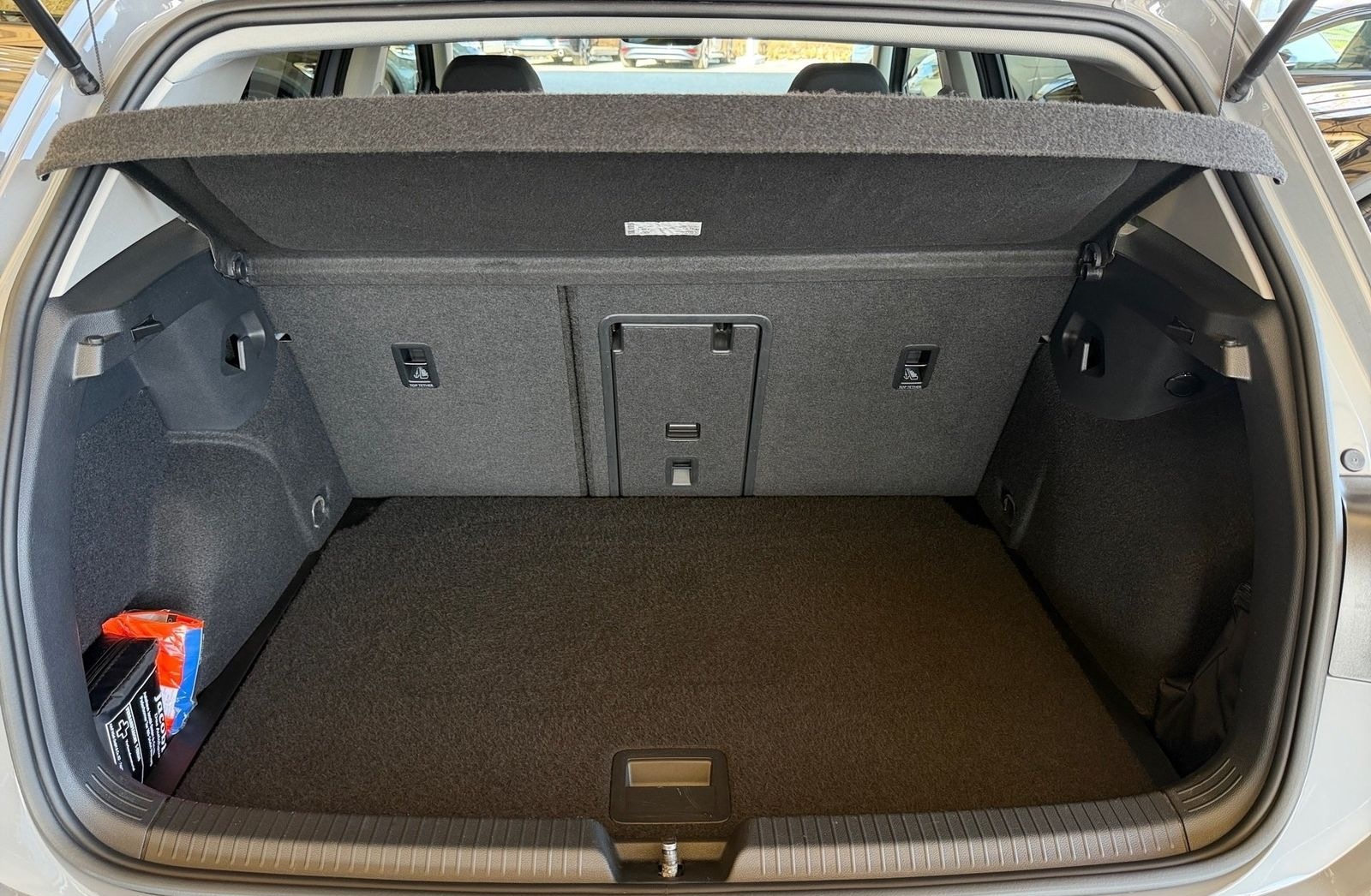 Volkswagen Golf VIII 1.5 TSI Active Navi.LED.LightAssist.AP foto 13