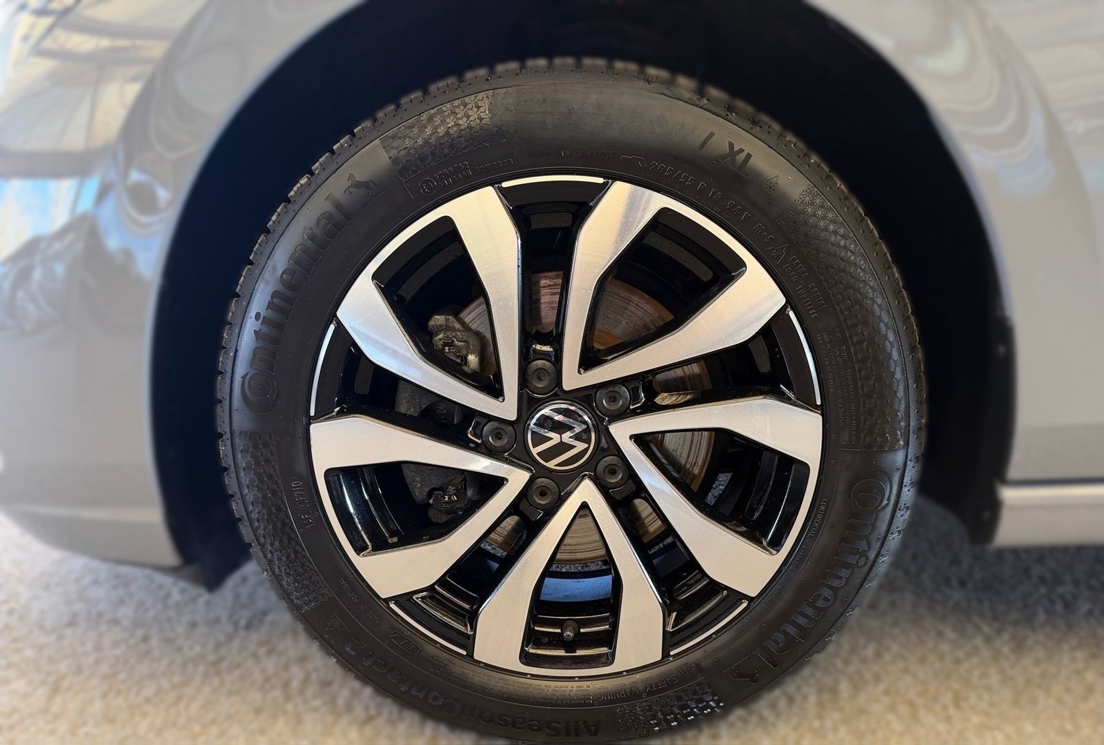 Volkswagen Golf VIII 1.5 TSI Active Navi.LED.LightAssist.AP foto 5