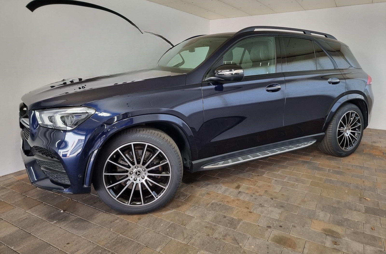 Mercedes-Benz GLE 350 d 4Matic AMG Night Edition Led 7-Sitzer foto 6