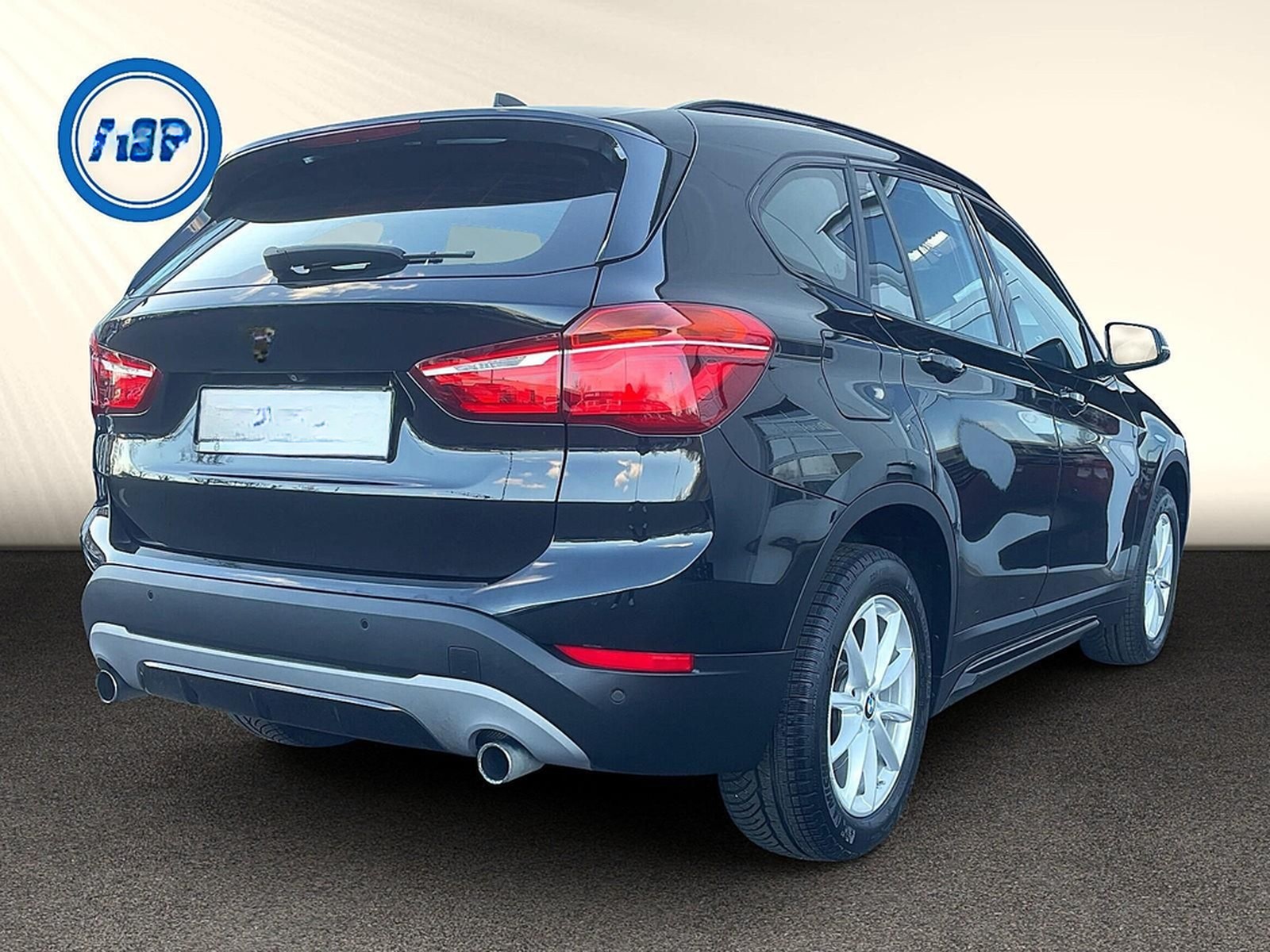 BMW X1 xDrive 25i AUT Sport Line LED HUD PAN NAV RFK foto 4