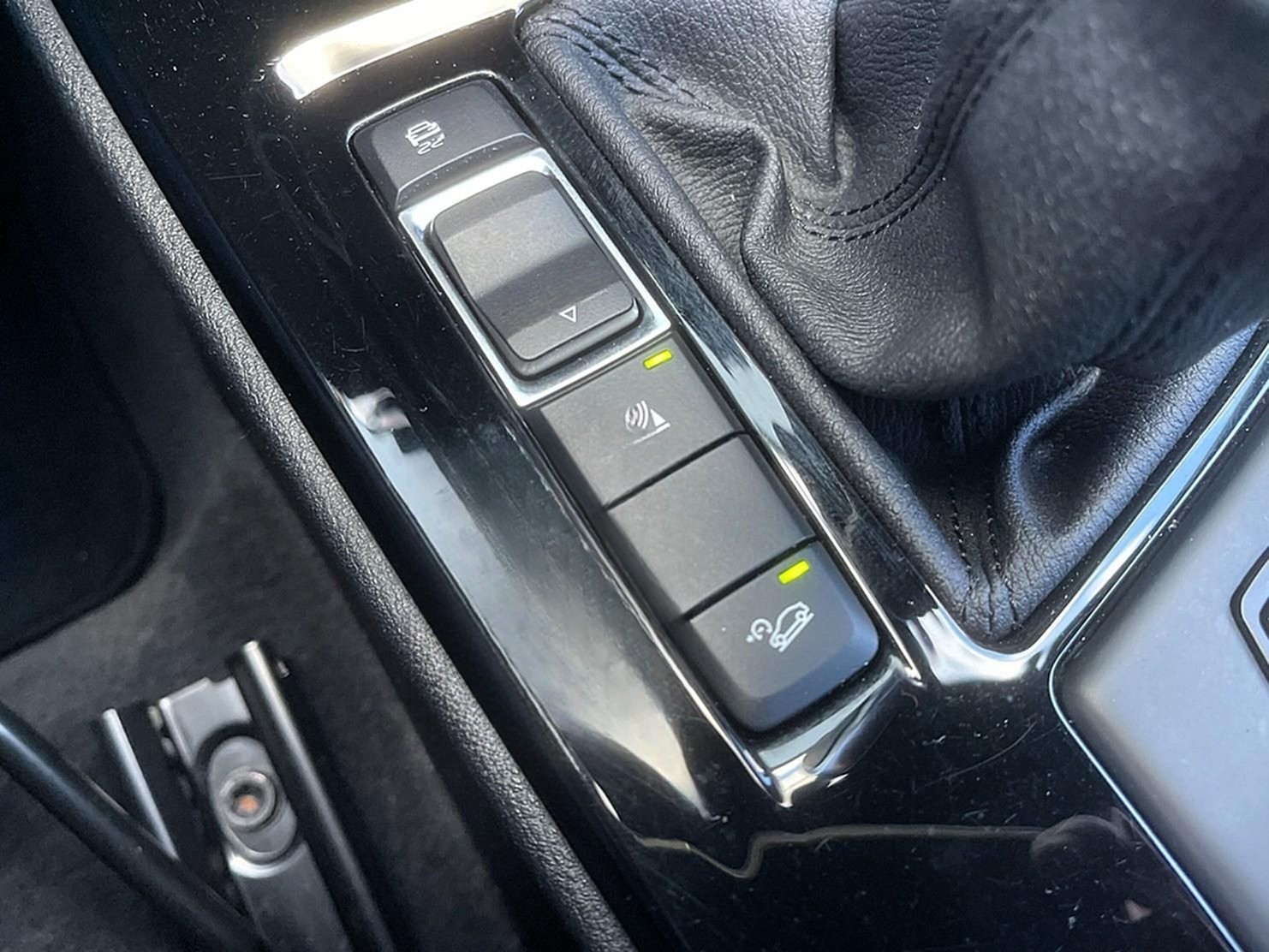BMW X1 xDrive 25i AUT Sport Line LED HUD PAN NAV RFK foto 33