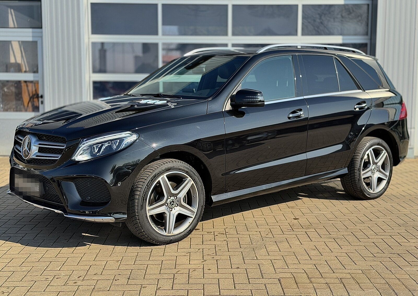 Mercedes-Benz GLE 350 d AMG Line 4Matic MEMORY+NAVI+DISTRONIC foto 2