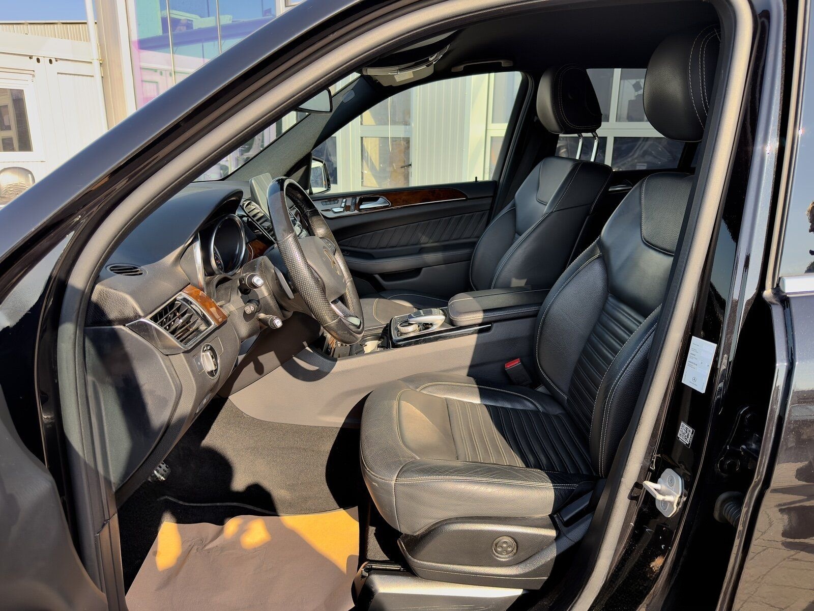 Mercedes-Benz GLE 350 d AMG Line 4Matic MEMORY+NAVI+DISTRONIC foto 19