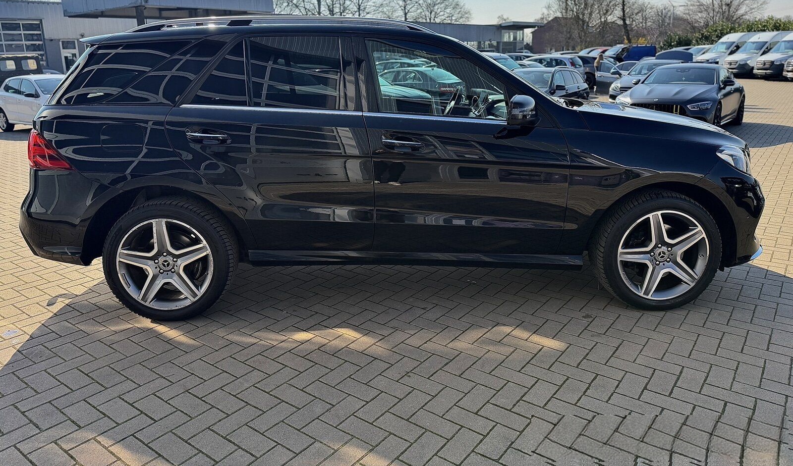 Mercedes-Benz GLE 350 d AMG Line 4Matic MEMORY+NAVI+DISTRONIC foto 10