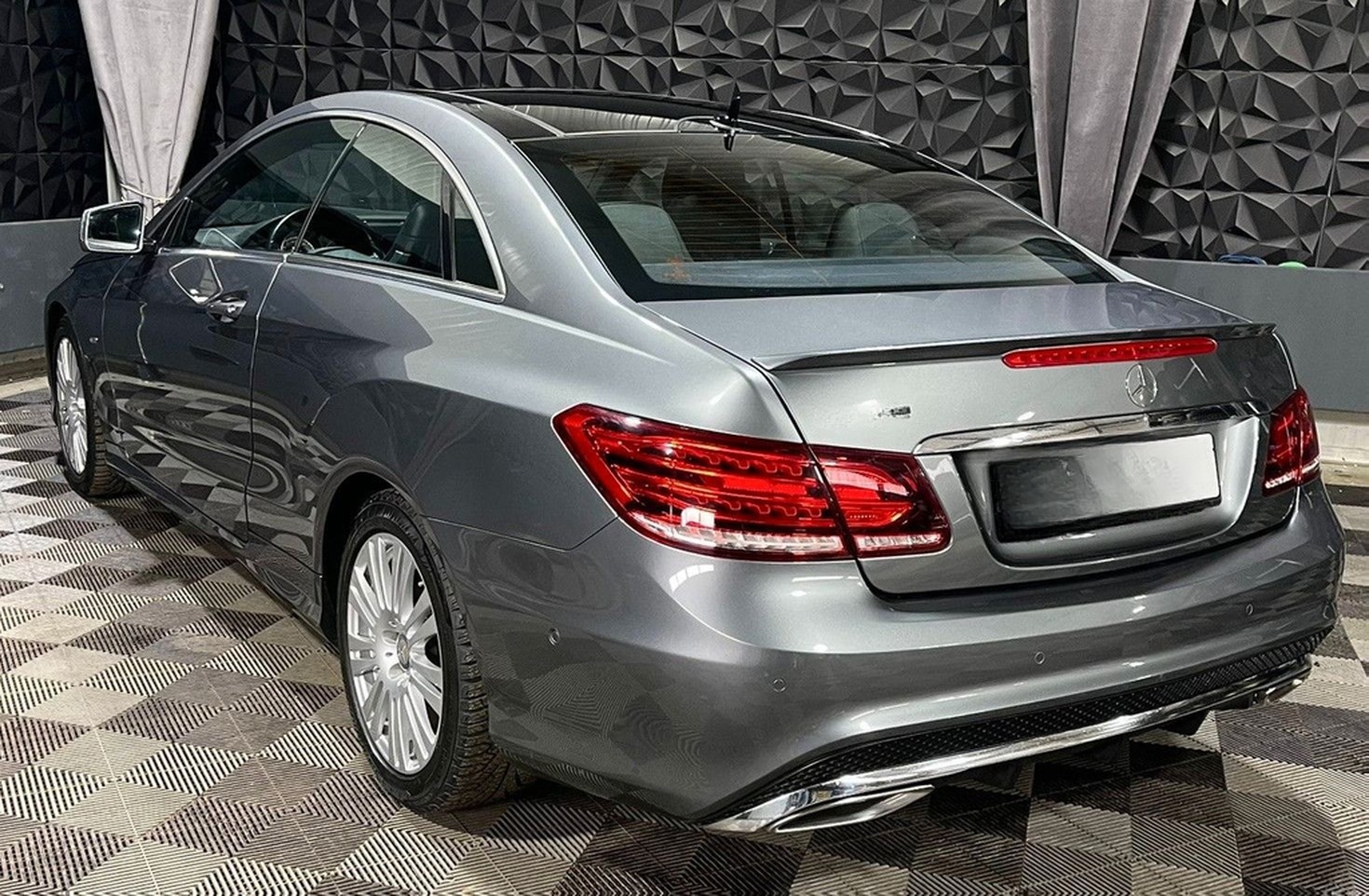 Mercedes-Benz E 200 E Coupe E 200 Sport Edition,  AMG Line foto 5