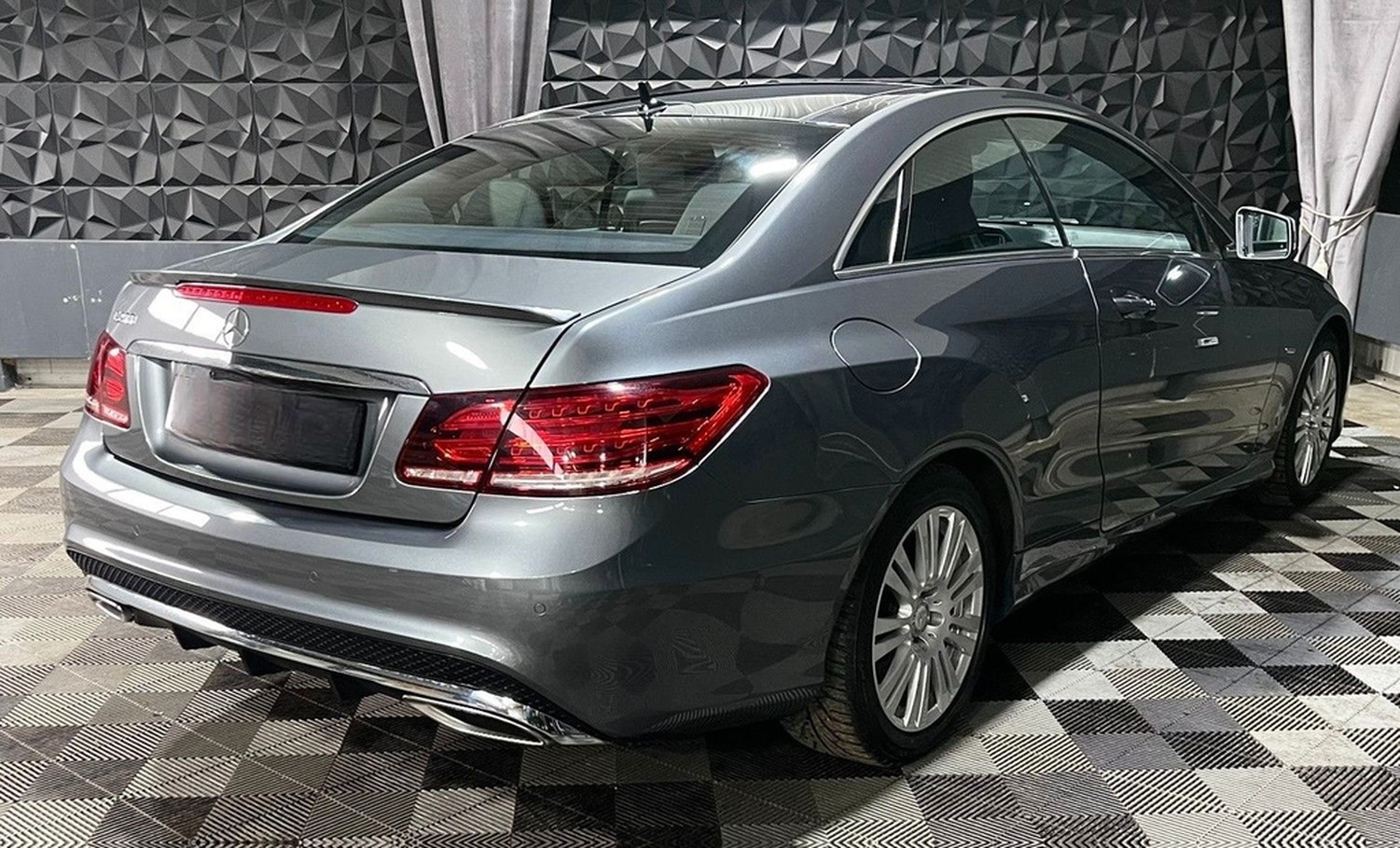 Mercedes-Benz E 200 E Coupe E 200 Sport Edition,  AMG Line foto 7