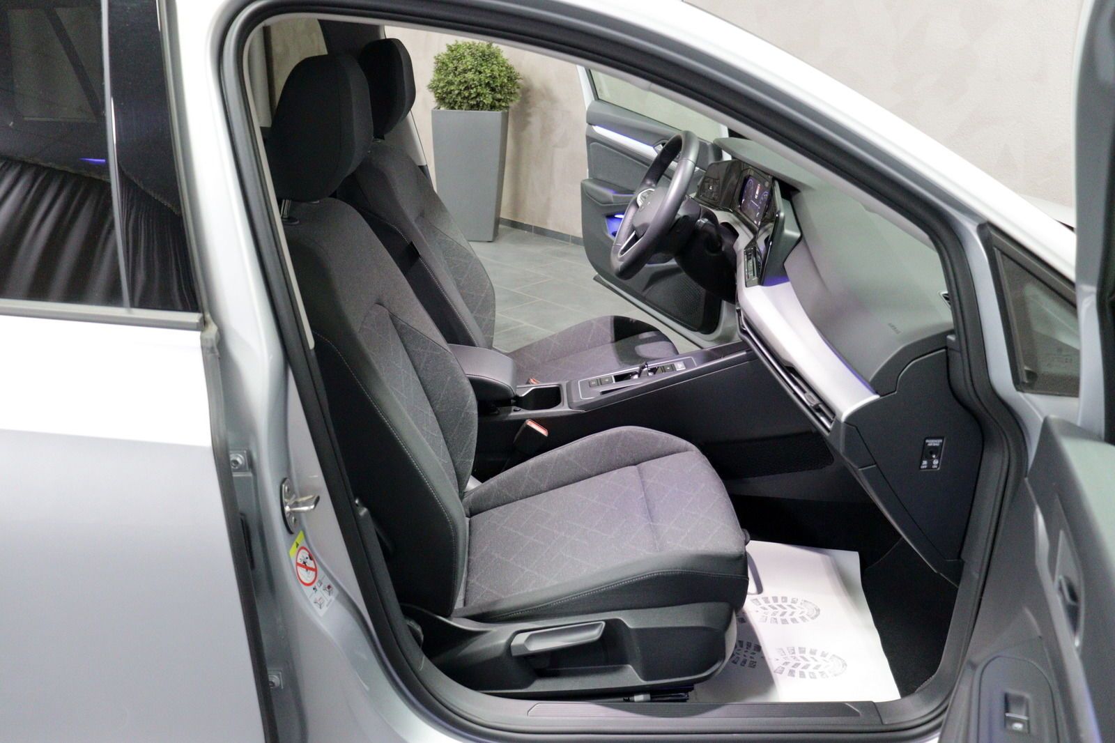 Volkswagen Golf VIII Variant 2.0 TDI DSG Life LED KAMERA foto 6