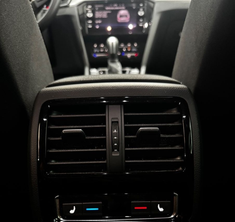 Volkswagen Passat 2.0TDI Business*1.Hand*Kamera*Led*Massage foto 18