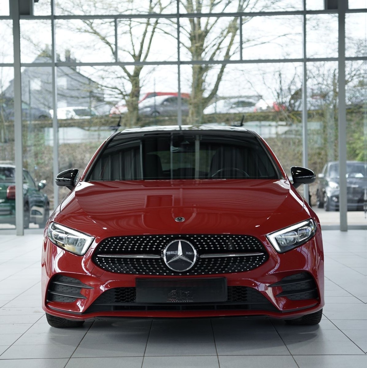 Mercedes-Benz A 200 AMG Line 2.Hand *Digital *Pano *Night * foto 4