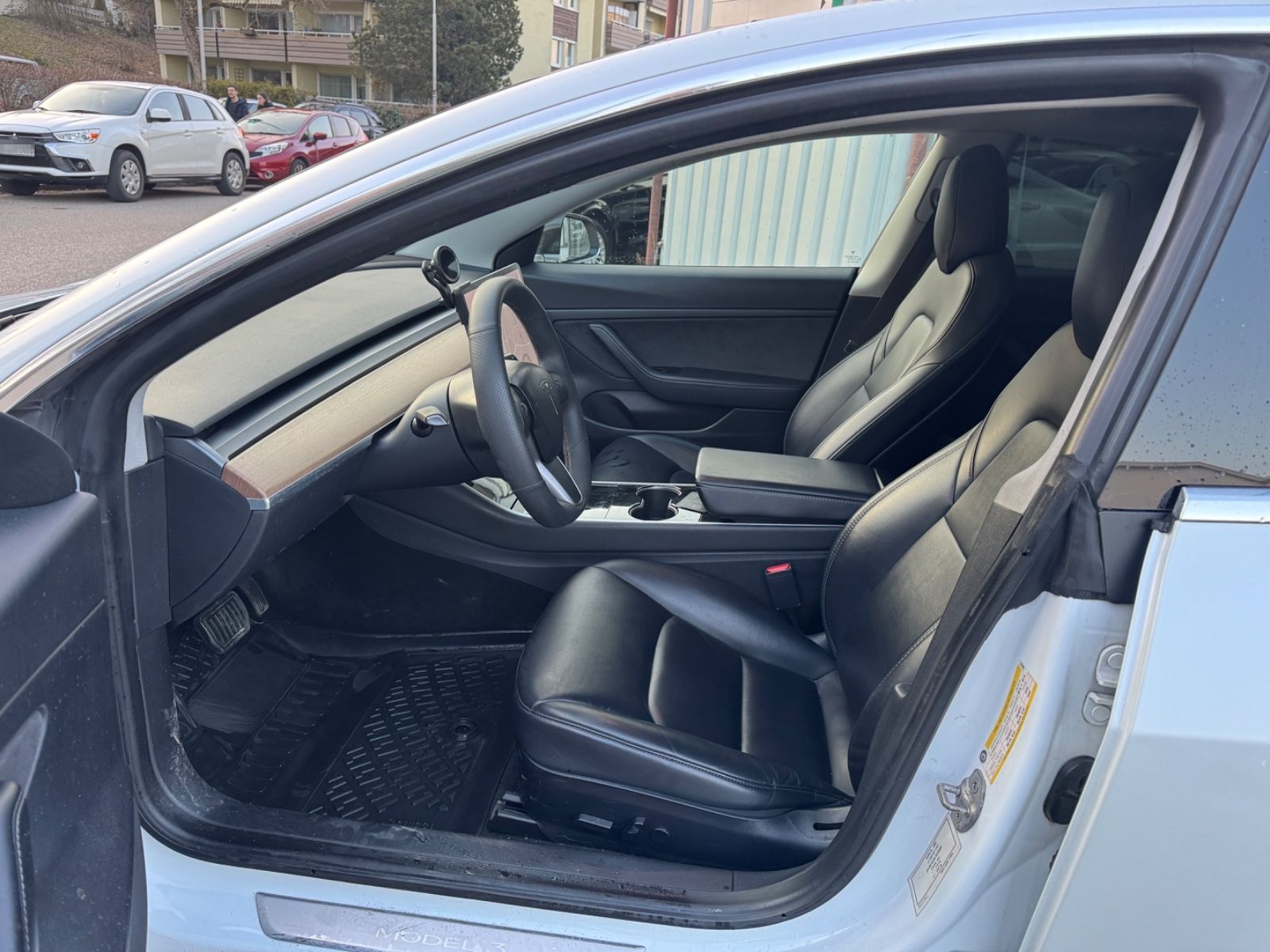 Tesla Model 3 Standard Range Plus RWD 1 Hand Tüv neu foto 9