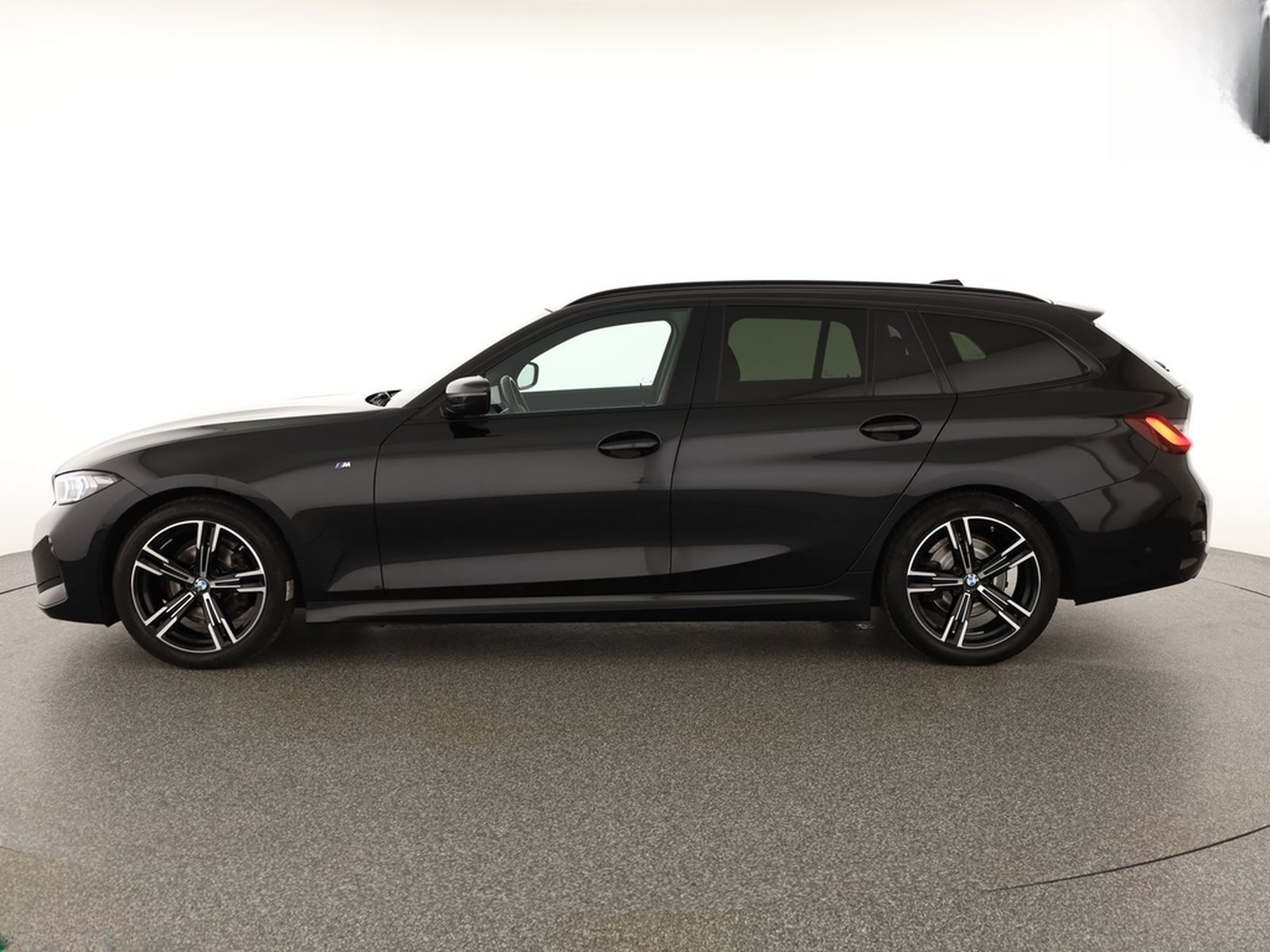 BMW 318 i T M SPORT SHADOW,HEADUP,MEMORY,KAMERA,1.HD foto 2
