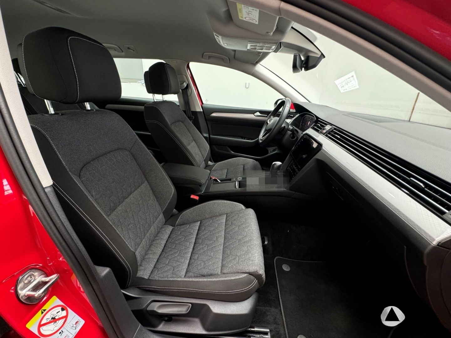 Volkswagen Passat Variant Business /CAM /NAVI /LED foto 7