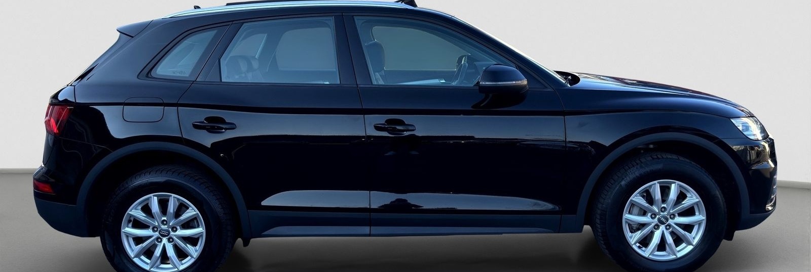 Audi Q5 QUATTRO S-TRONIC PANO+KAMERA+AHK+TEMPO+SHZ foto 5