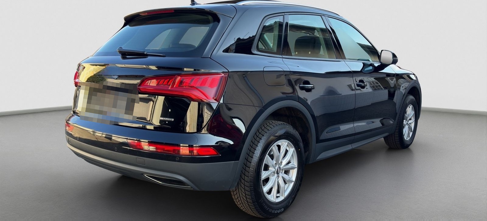 Audi Q5 QUATTRO S-TRONIC PANO+KAMERA+AHK+TEMPO+SHZ foto 8