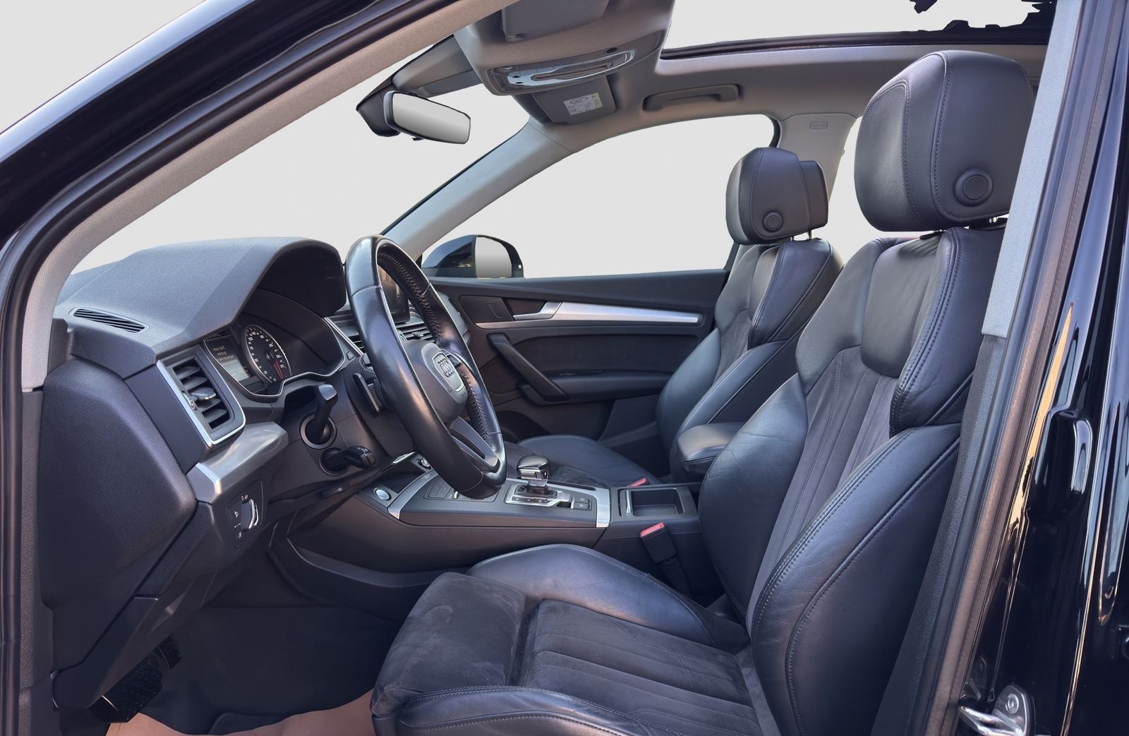 Audi Q5 QUATTRO S-TRONIC PANO+KAMERA+AHK+TEMPO+SHZ foto 9
