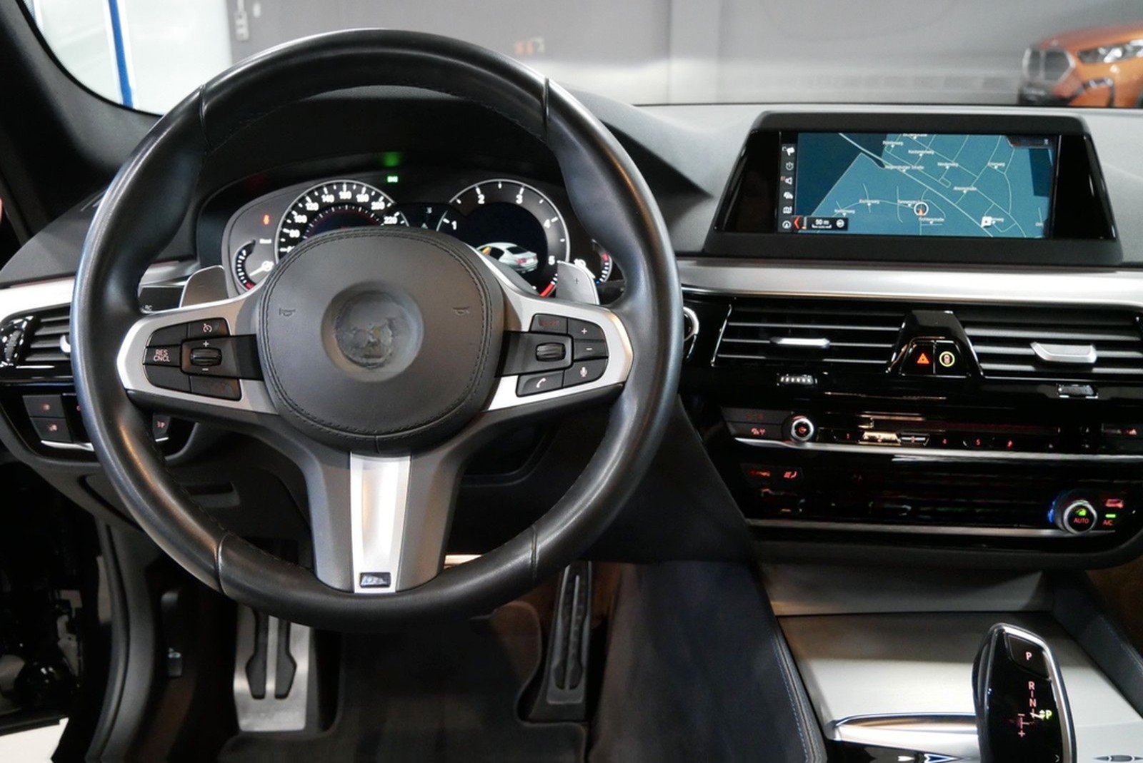 BMW 530d xDrive Limousine M Sport HuD TOP Zustand foto 21