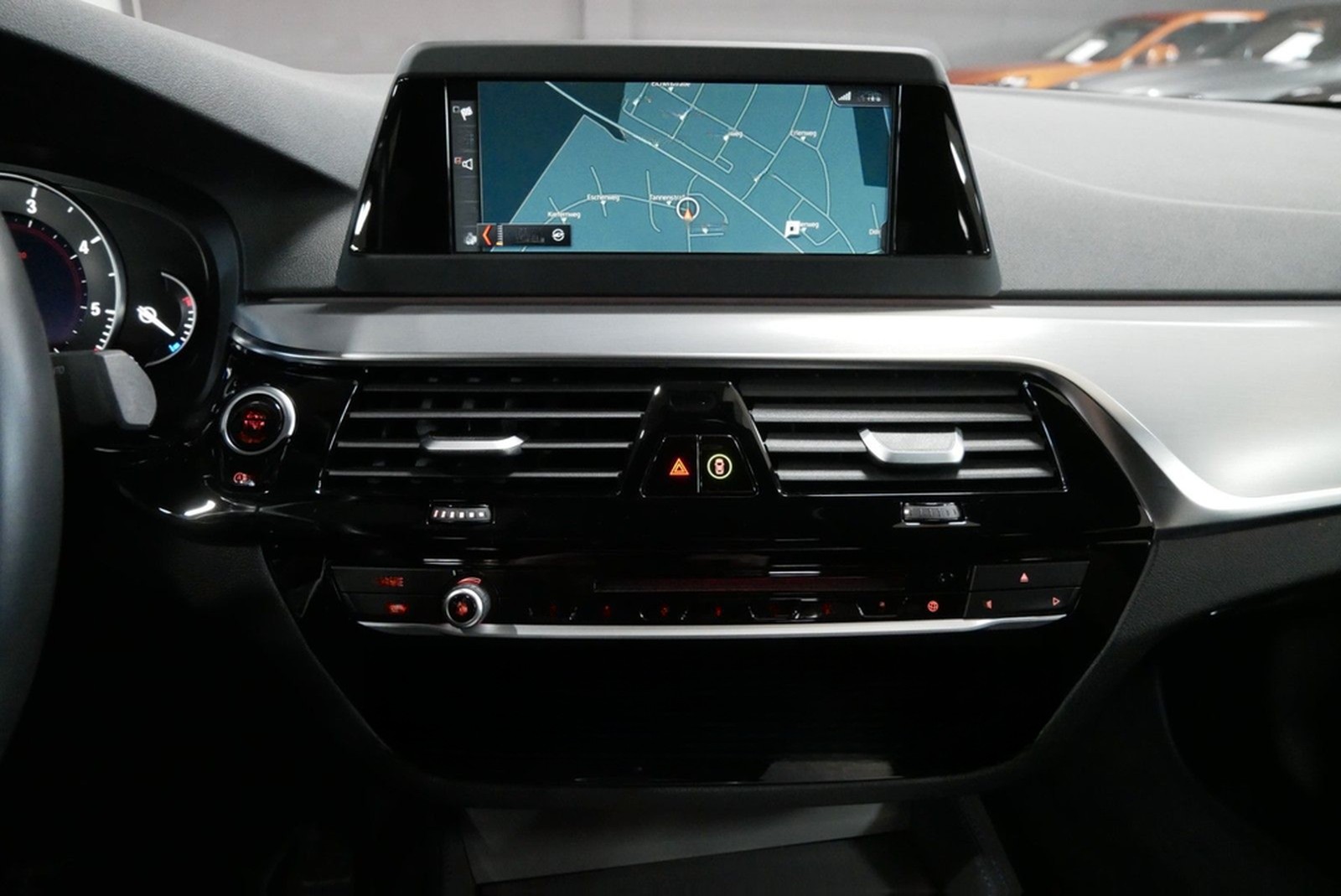 BMW 530d xDrive Limousine M Sport HuD TOP Zustand foto 25