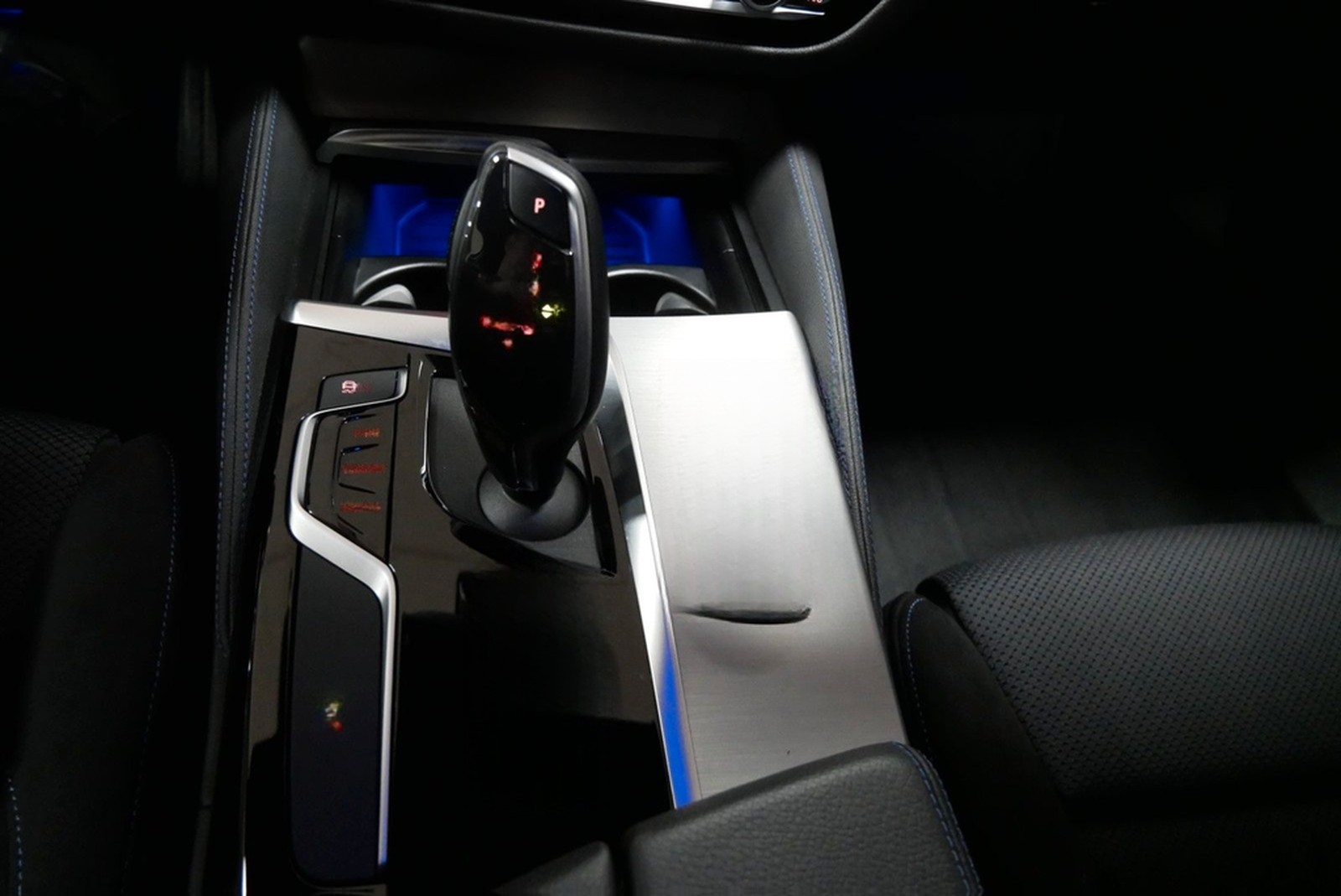 BMW 530d xDrive Limousine M Sport HuD TOP Zustand foto 35