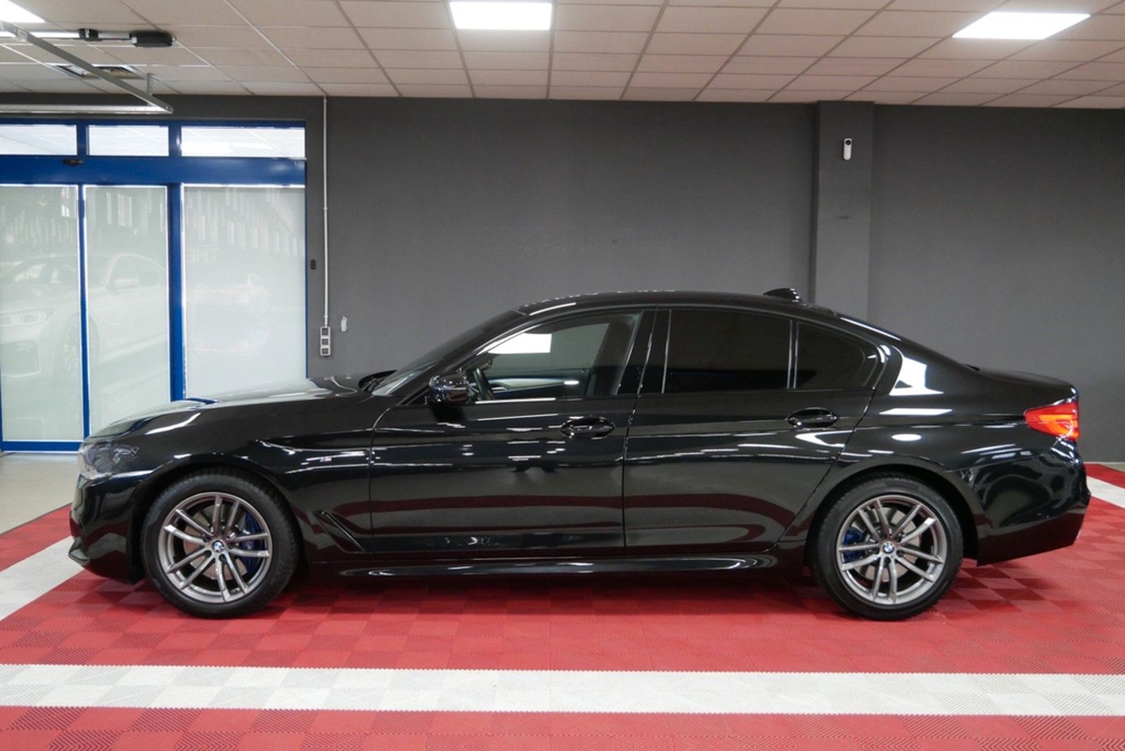 BMW 530d xDrive Limousine M Sport HuD TOP Zustand foto 10