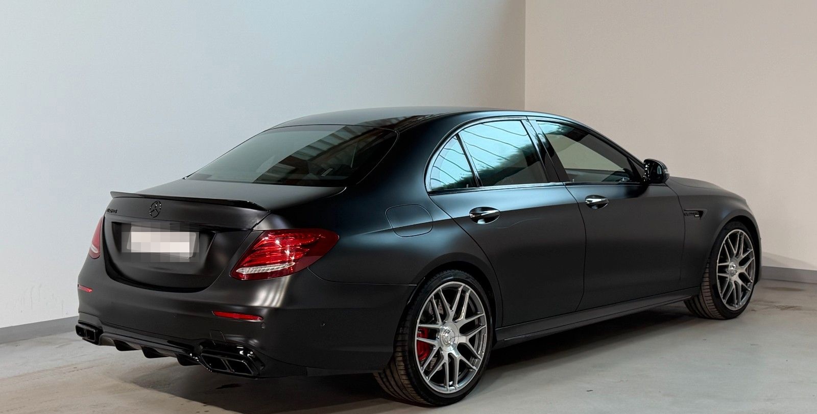 Mercedes-Benz E 63 AMG S 4Matic+ MBEAM-BURM-STD.HZ-360°-DTR+ foto 5