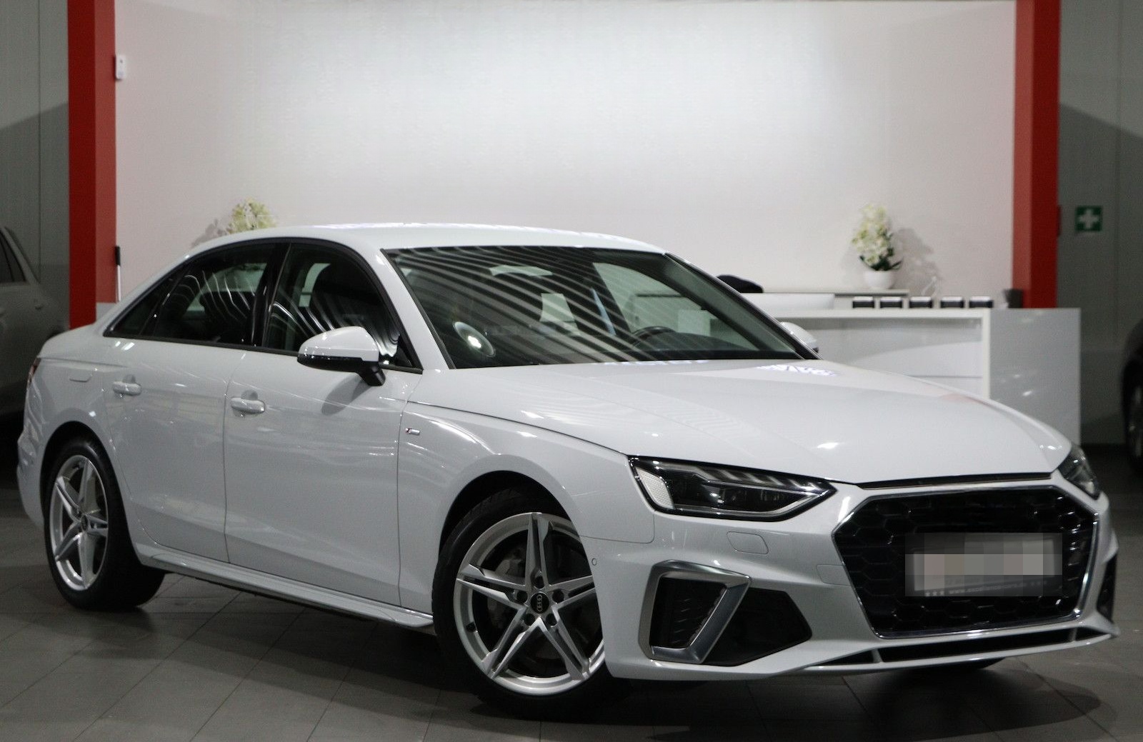 Audi A4 LIMOUSINE 40 TDI S-LINE / MATRIX-LED / foto 2