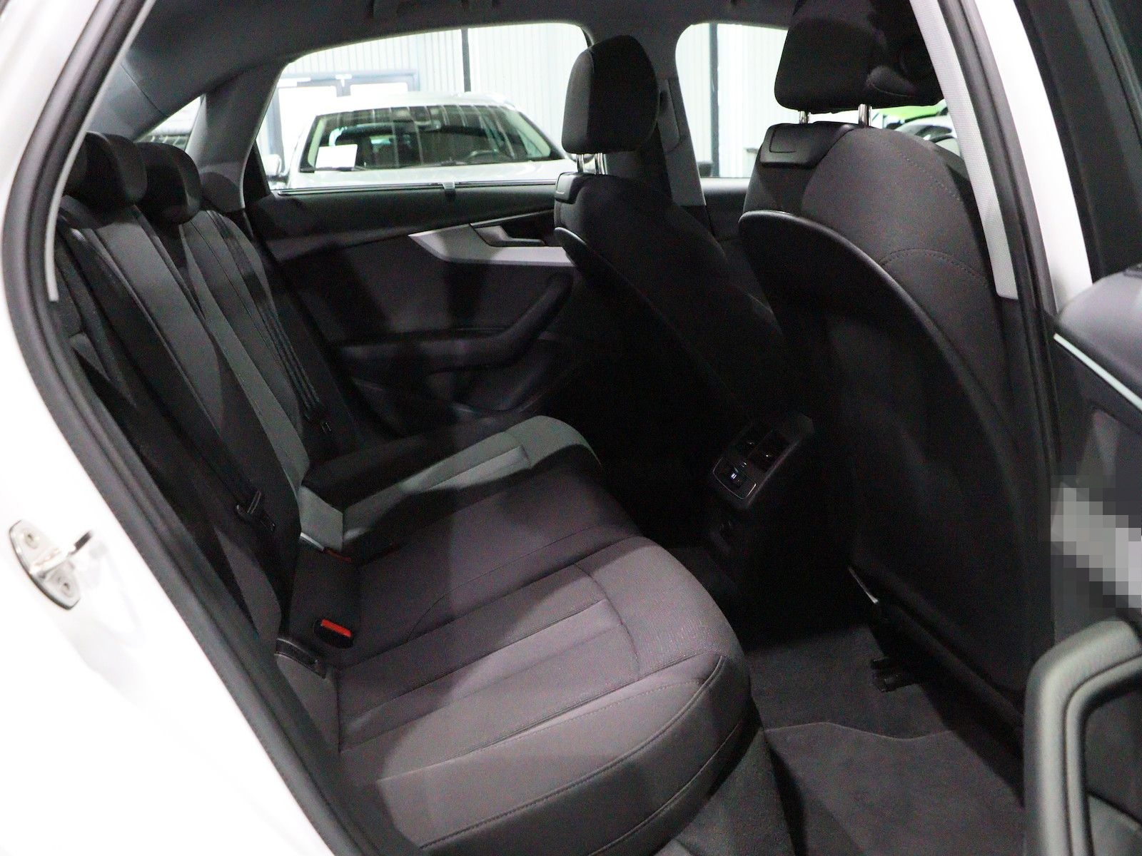 Audi A4 LIMOUSINE 40 TDI S-LINE / MATRIX-LED / foto 21