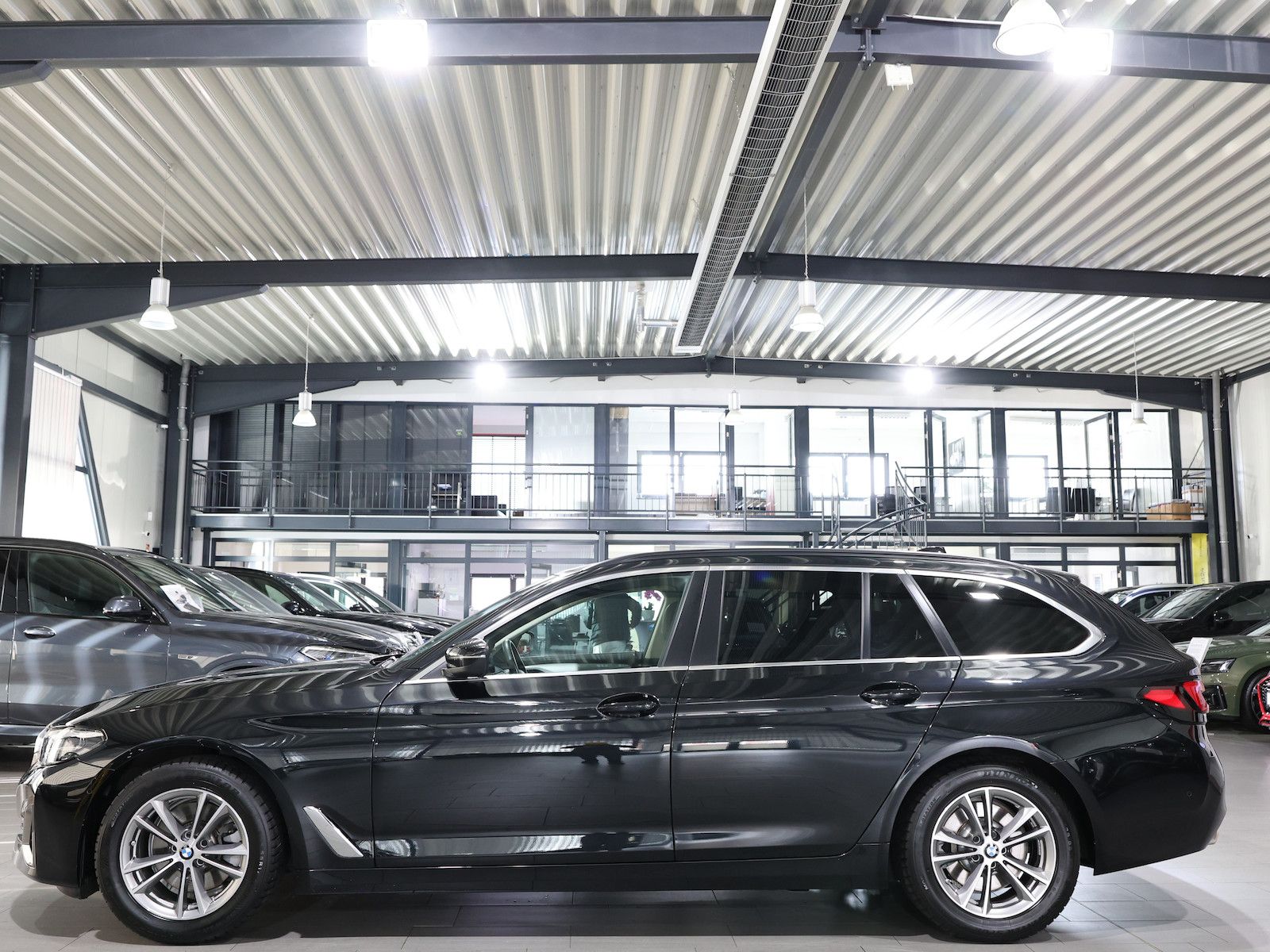 BMW 520d Touring xDrive BUSINESS / VOLL-LEDER / LED foto 6
