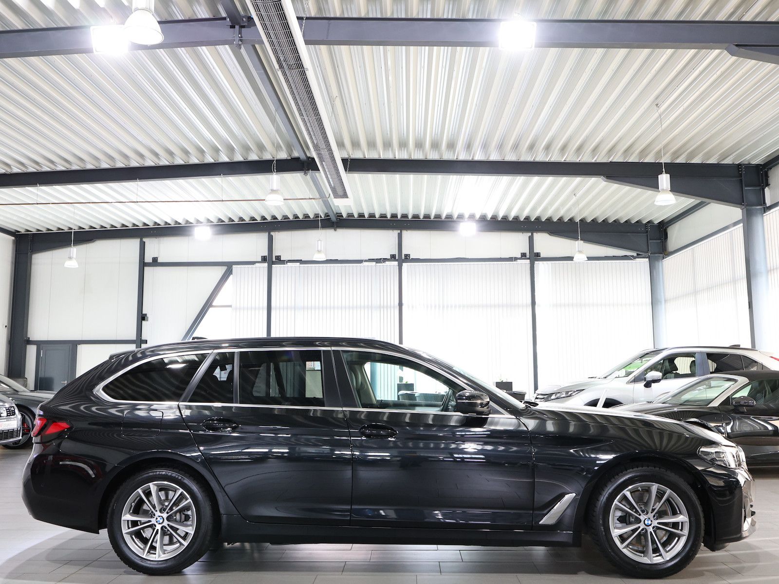 BMW 520d Touring xDrive BUSINESS / VOLL-LEDER / LED foto 9