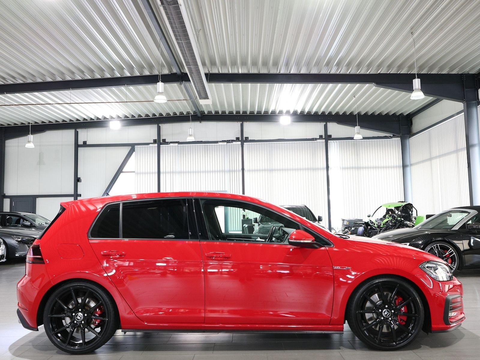 Volkswagen Golf GTI VII 2.0 TSI DSG GTI PERFORMANCE RED foto 12