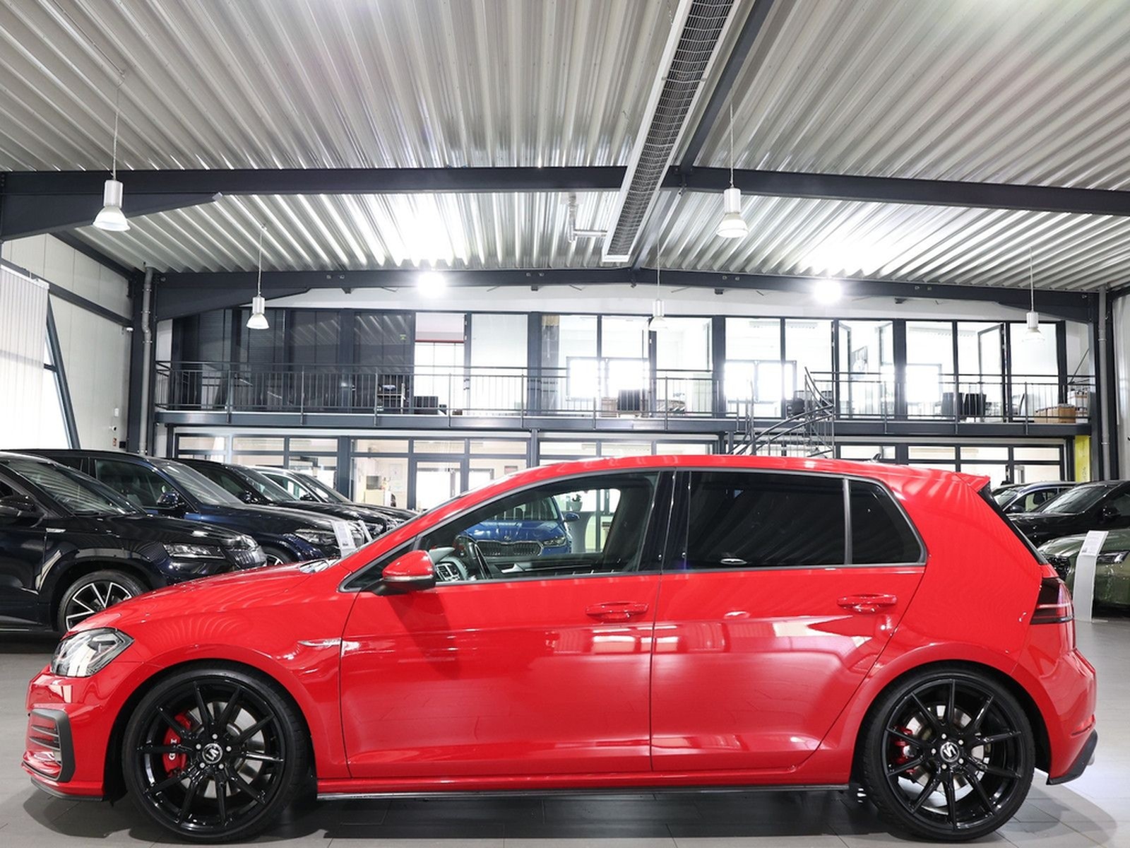 Volkswagen Golf GTI VII 2.0 TSI DSG GTI PERFORMANCE RED foto 9