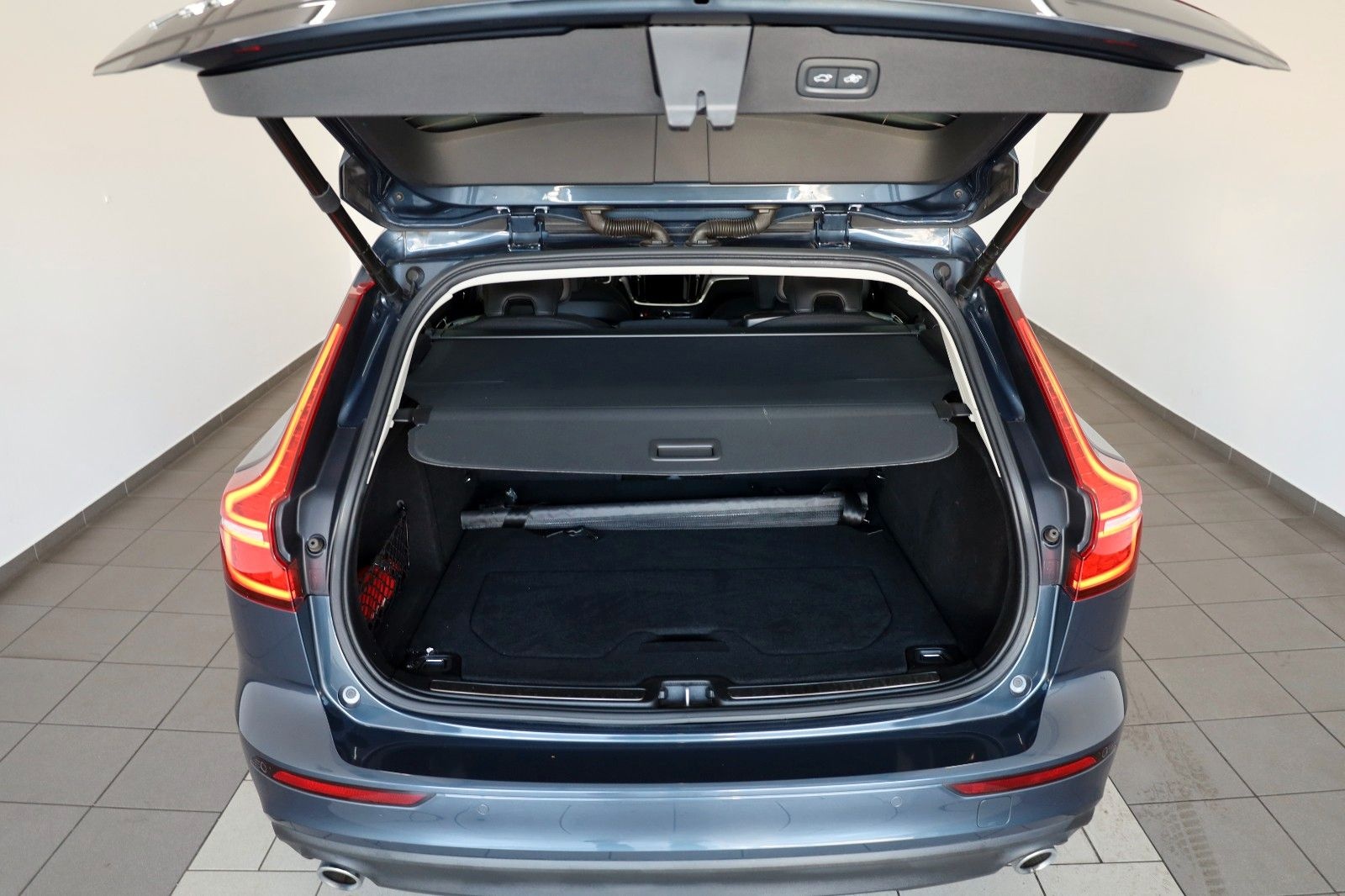 Volvo V60 Kombi Momentum Pro Navi,LED,SH,360°,AppleCar foto 25