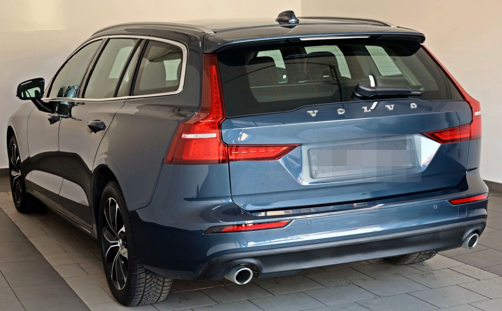 Volvo V60 Kombi Momentum Pro Navi,LED,SH,360°,AppleCar foto 8