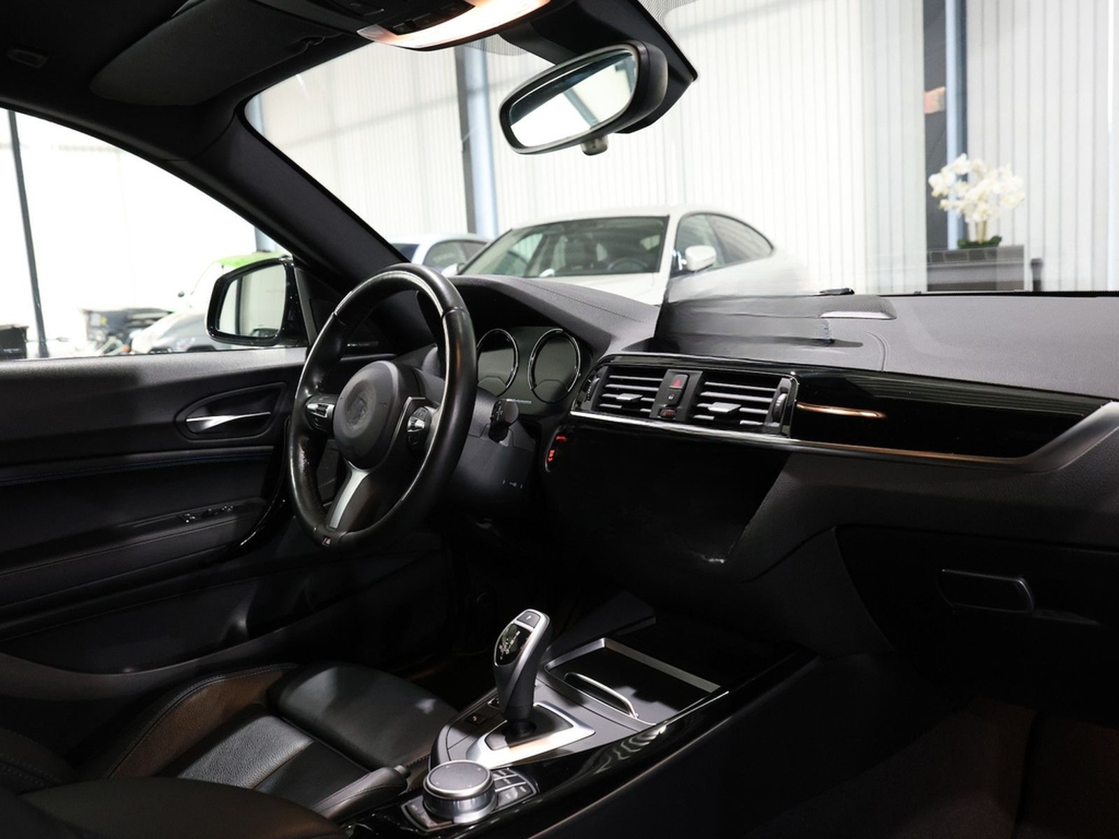 BMW 120i M-SPORT EDITION SHADOW LED,LEDER,NAVI-KAM foto 17