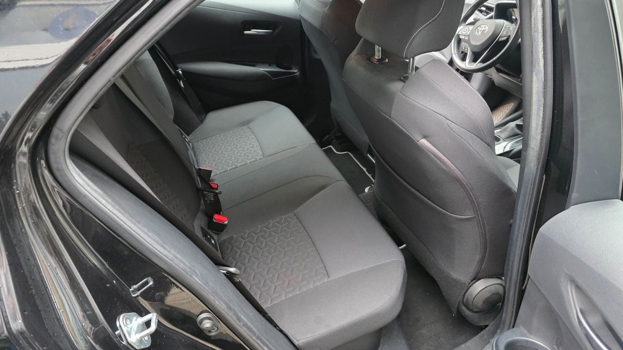 Toyota Corolla 1.8 Hybrid Business foto 9