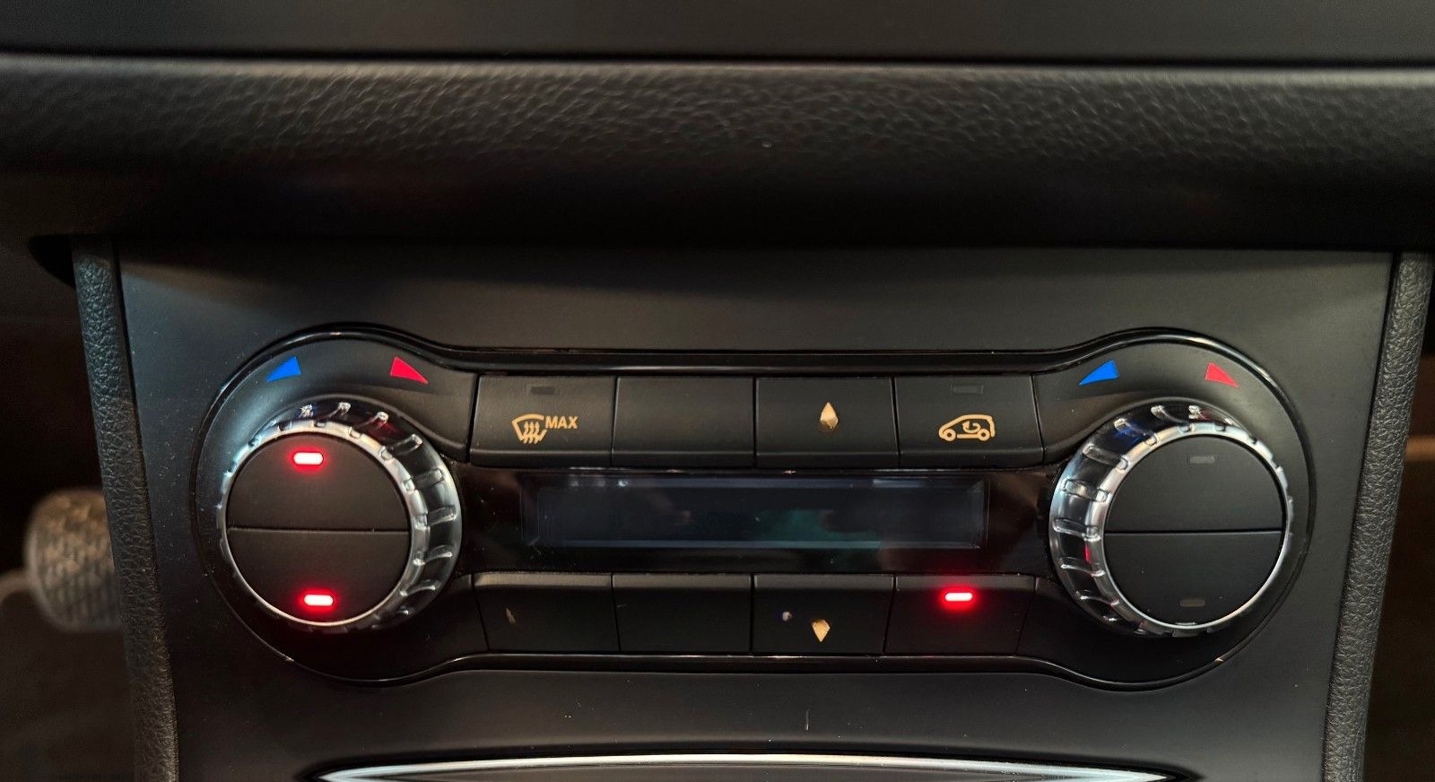 Mercedes-Benz B 200 Urban 7G-DCT LED AHK SHZ TWA Memory foto 23